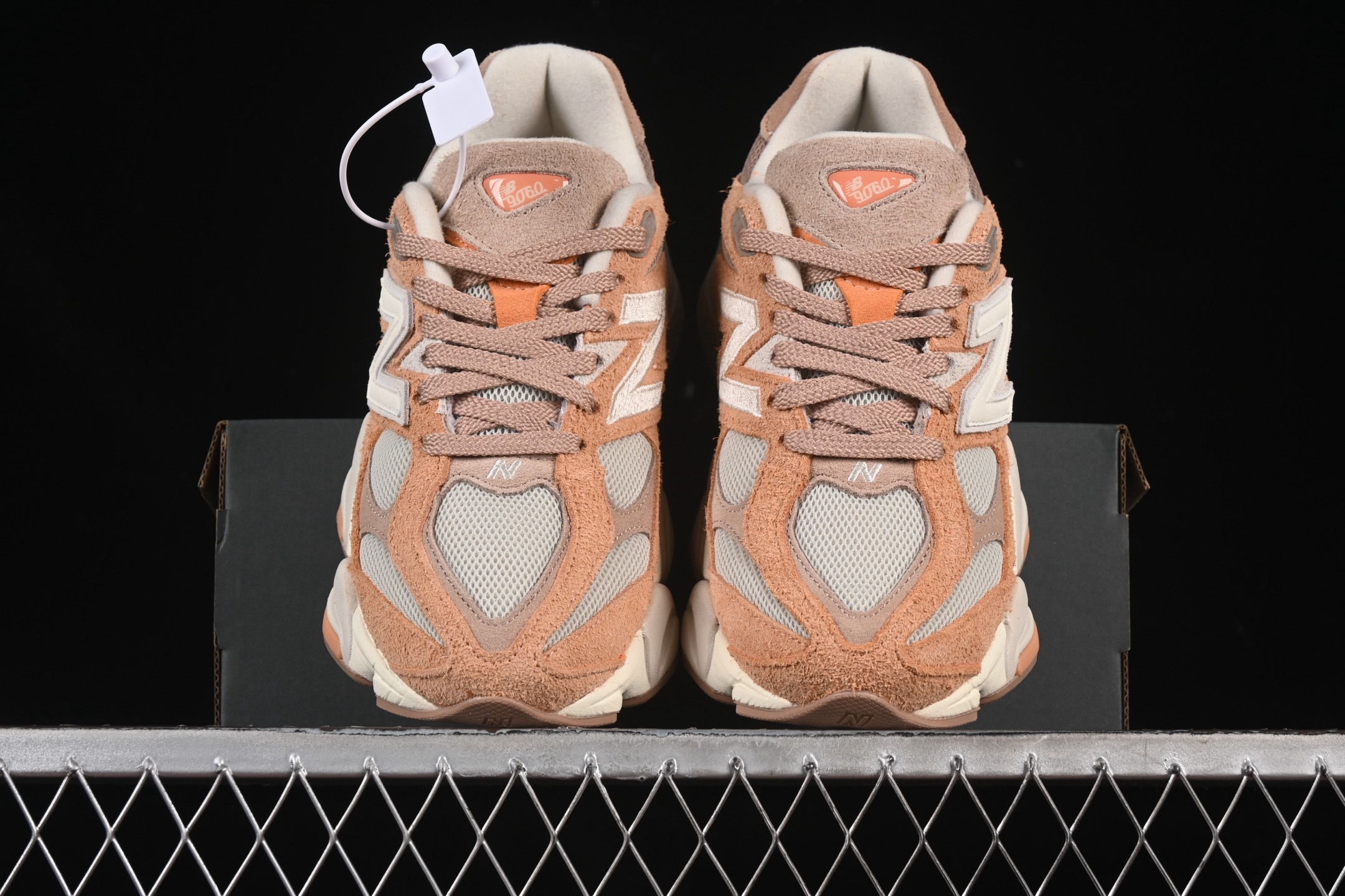 纯原 New Balance NB9060 联名款 复古休闲运动慢跑鞋 U9060WCW
#鞋款灵感