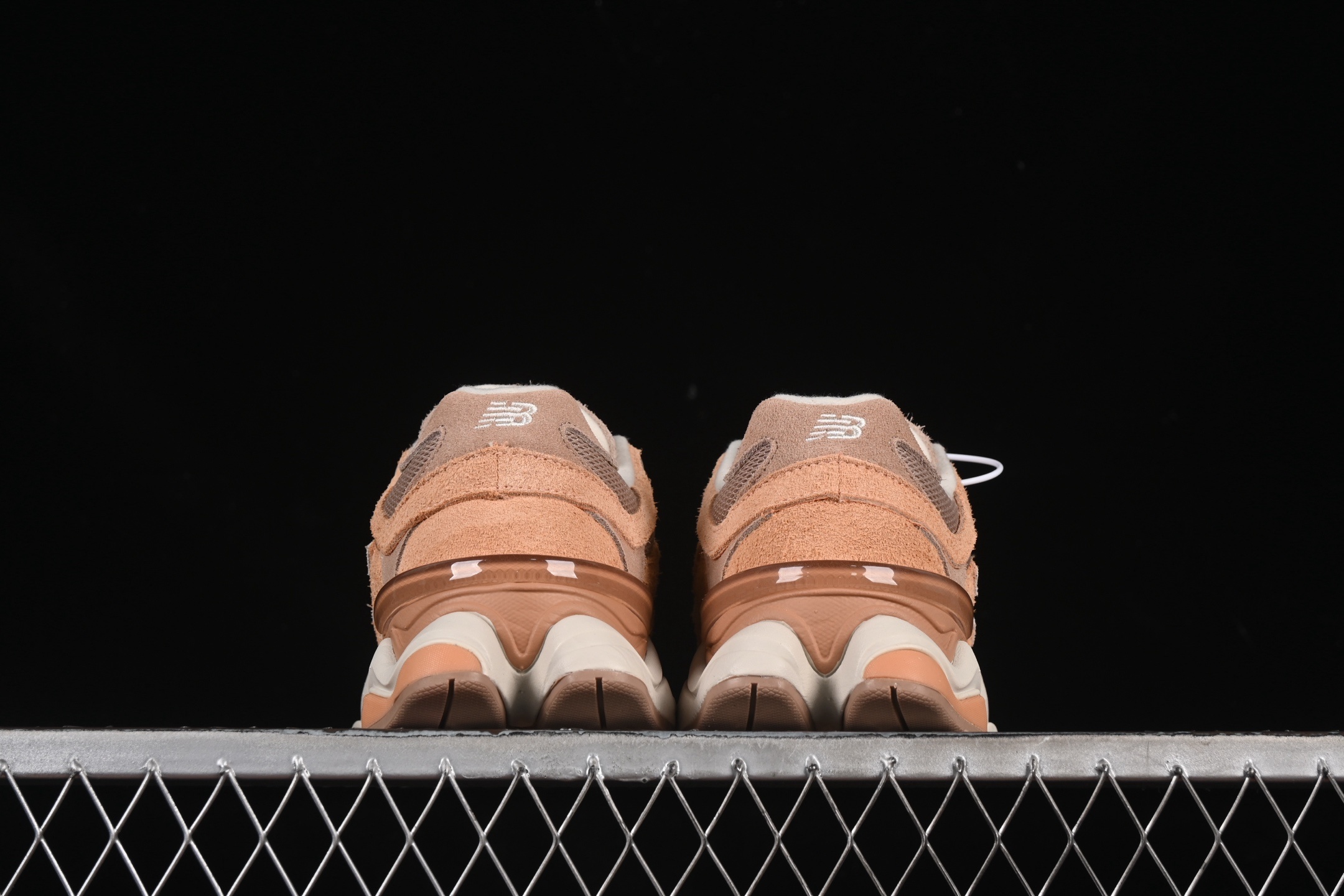 纯原 New Balance NB9060 联名款 复古休闲运动慢跑鞋 U9060WCW
#鞋款灵感