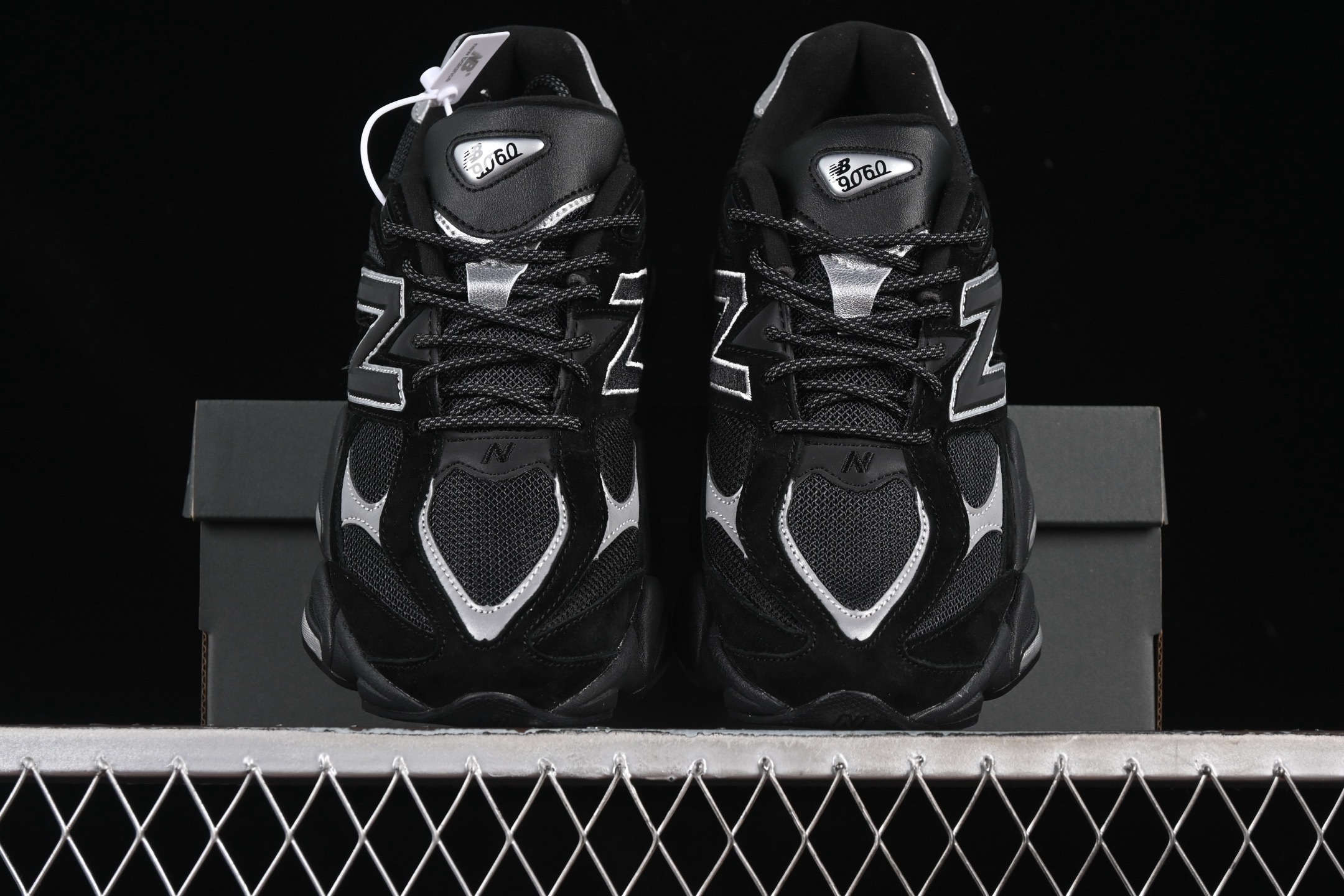 纯原 New Balance NB9060 联名款 复古休闲运动慢跑鞋 U9060FOS
#鞋款灵感