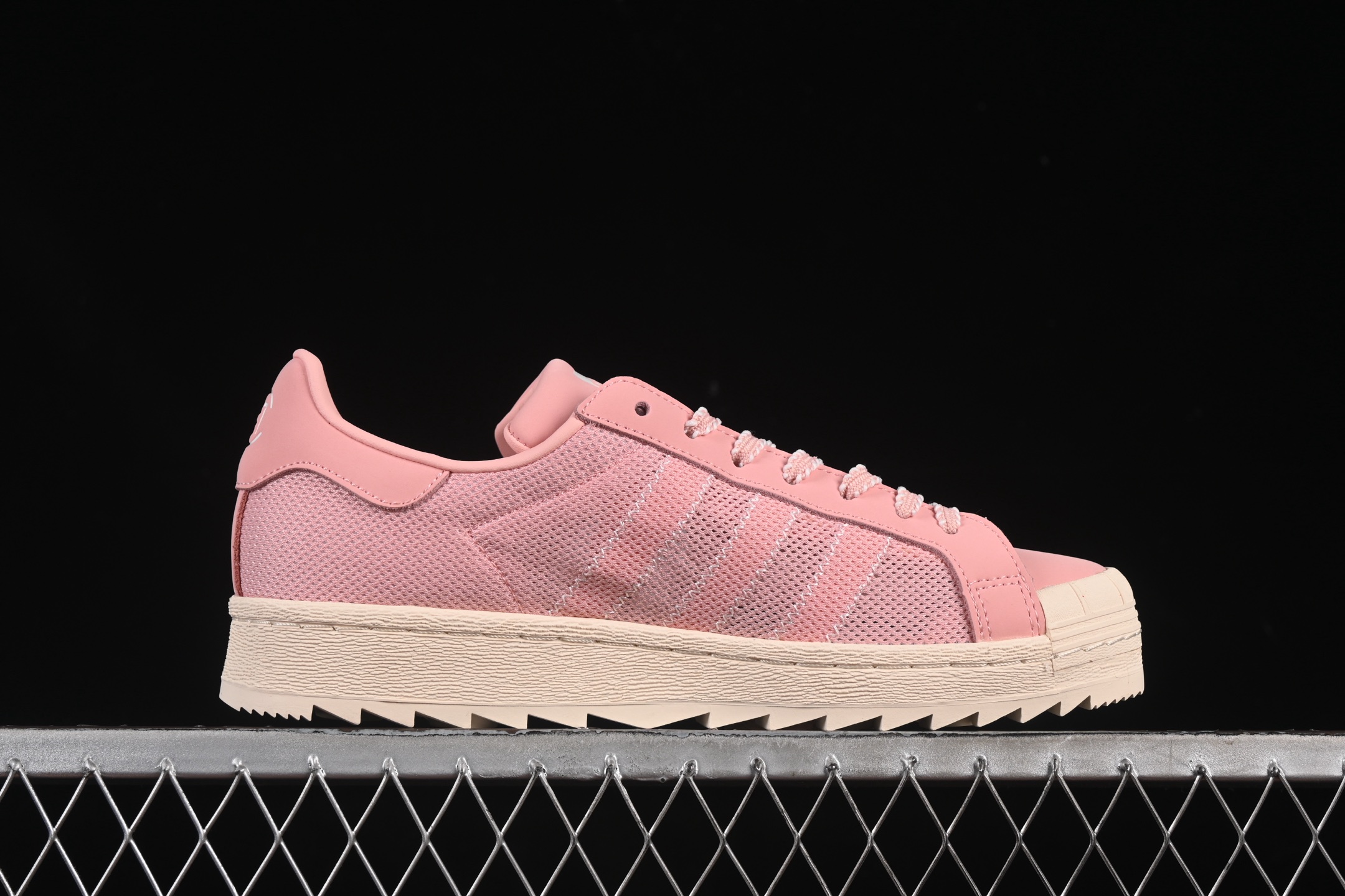  纯原 Clot x Adidas Superstar JS0892 陈冠希联名 贝壳头锯齿休闲板鞋
