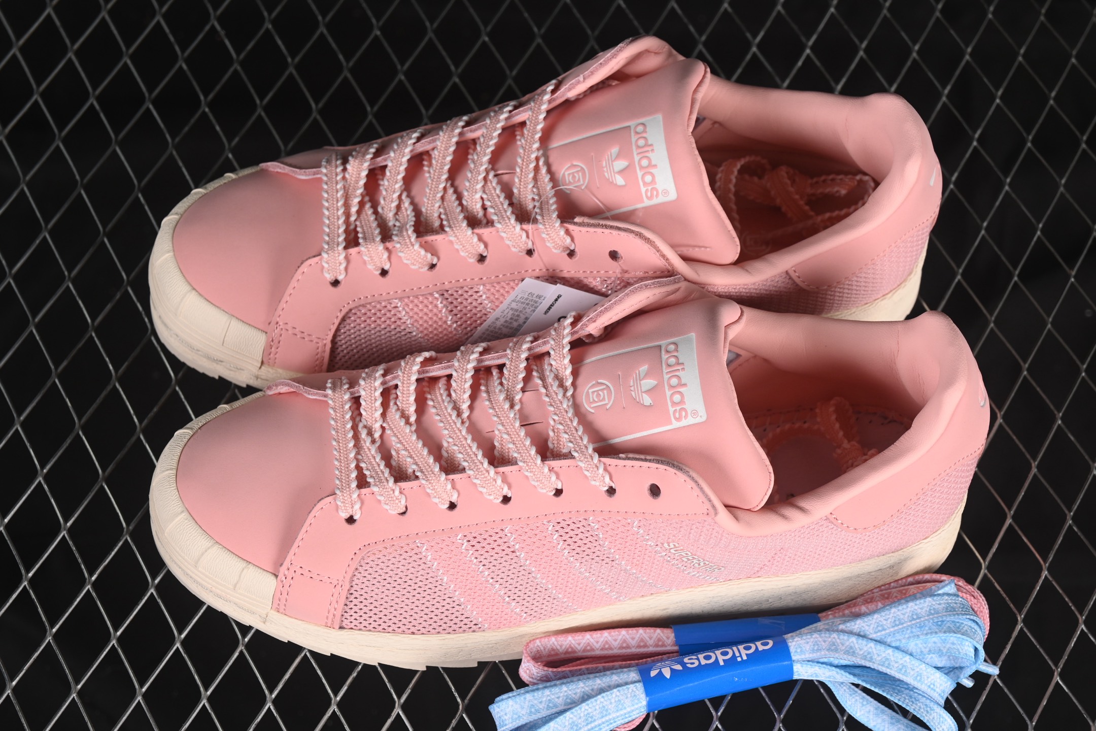  纯原 Clot x Adidas Superstar JS0892 陈冠希联名 贝壳头锯齿休闲板鞋
