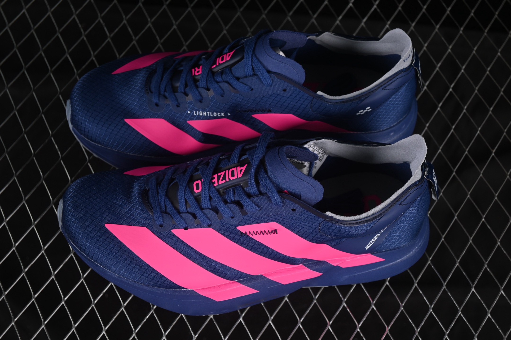 💰240纯原
Adidas Adizero Adios 4 M JR1228 阿迪透气轻盈低帮跑步鞋
尺码：36 36.5 37 38 38.5 39 40 40.5 41 42 42.5 43 44 44.5 45 46 7+C3