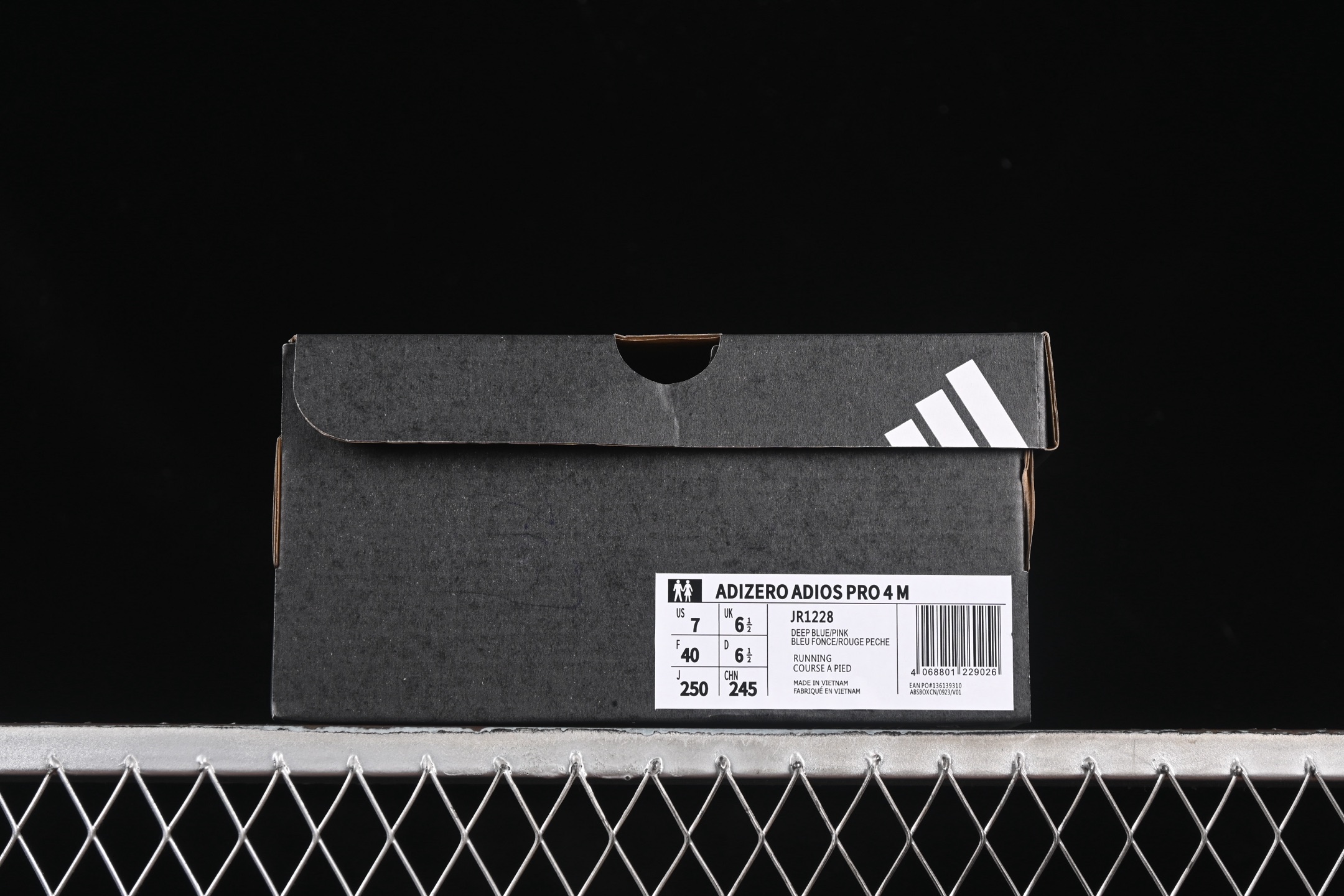 💰240纯原
Adidas Adizero Adios 4 M JR1228 阿迪透气轻盈低帮跑步鞋
尺码：36 36.5 37 38 38.5 39 40 40.5 41 42 42.5 43 44 44.5 45 46 7+C3