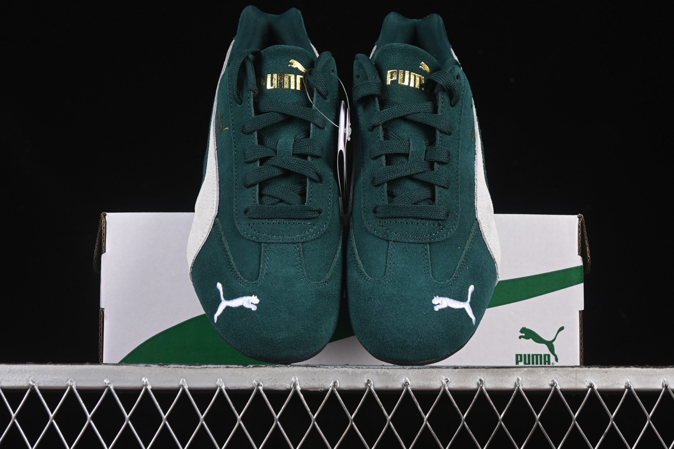 💰240纯原
The Open Product x Puma Speedcat 极速赛车系列彪马低帮生活休闲鞋 398846-12
#原装档案原数据纸版楦型 采用原厂固色翻毛皮鞋面材质 二次成型'猛帮'成型工艺
尺码:35 36 37 37.5 38 38.5 39 40 40.5 41 42 42.5 43 44 44.5 45 C.D4