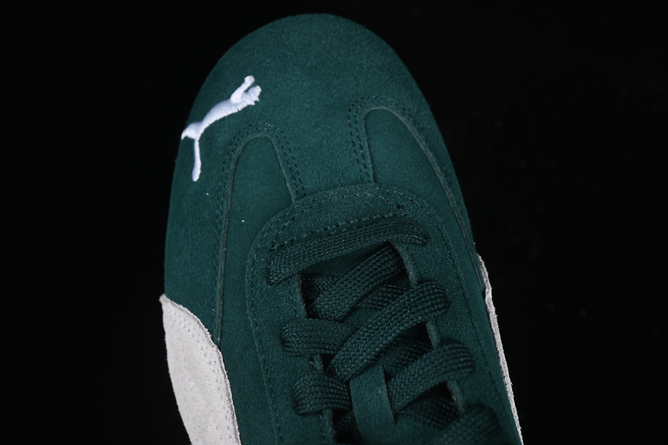 💰240纯原
The Open Product x Puma Speedcat 极速赛车系列彪马低帮生活休闲鞋 398846-12
#原装档案原数据纸版楦型 采用原厂固色翻毛皮鞋面材质 二次成型'猛帮'成型工艺
尺码:35 36 37 37.5 38 38.5 39 40 40.5 41 42 42.5 43 44 44.5 45 C.D4
