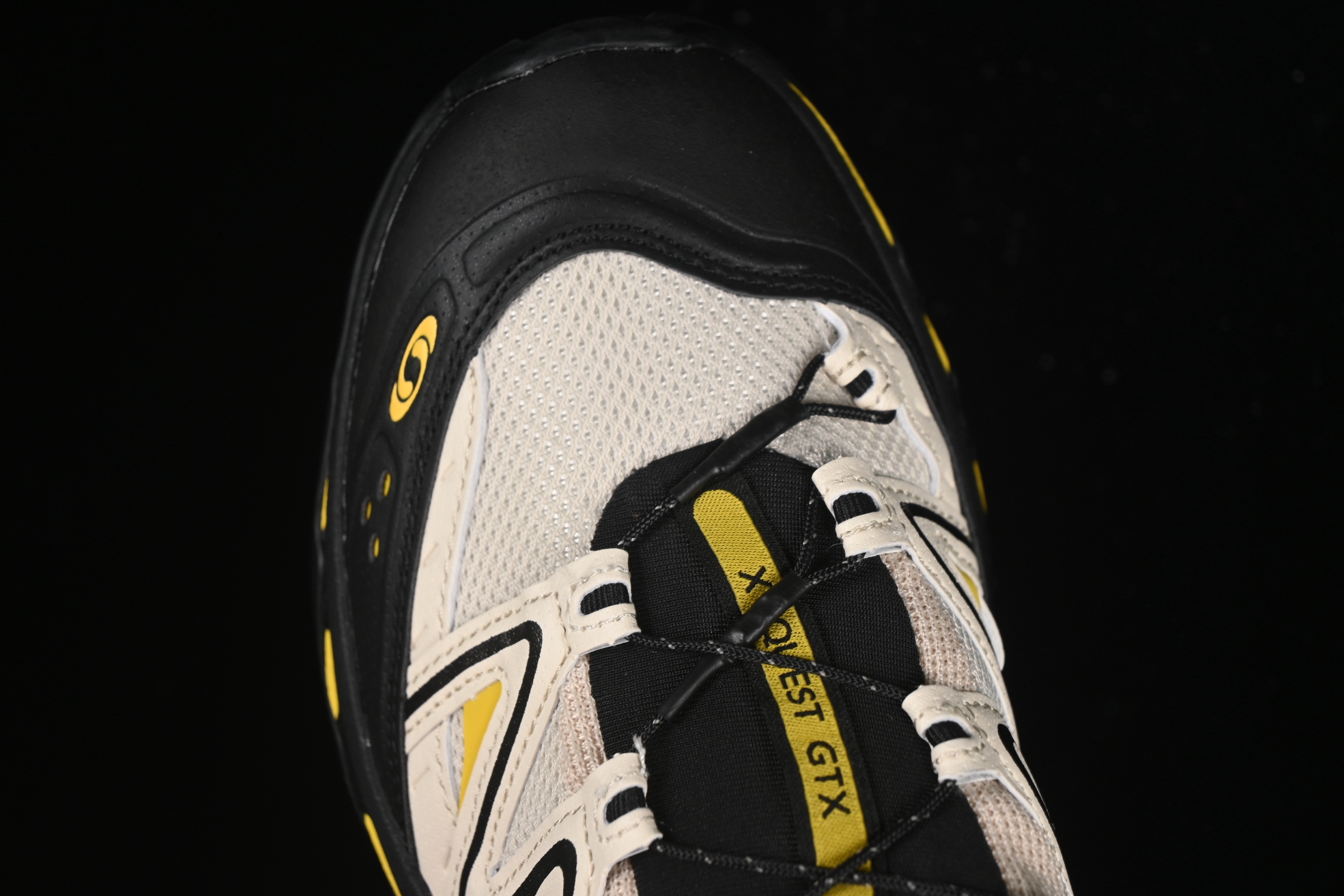 💰260纯原
Salomon XT-Quest "GTX" 萨洛蒙 探索者系列户外越野跑鞋 477810-23
尺码：36 36.5 37 38 38.5 39 40 40.5 41 42 42.5 43 44 44.5 45 99C3