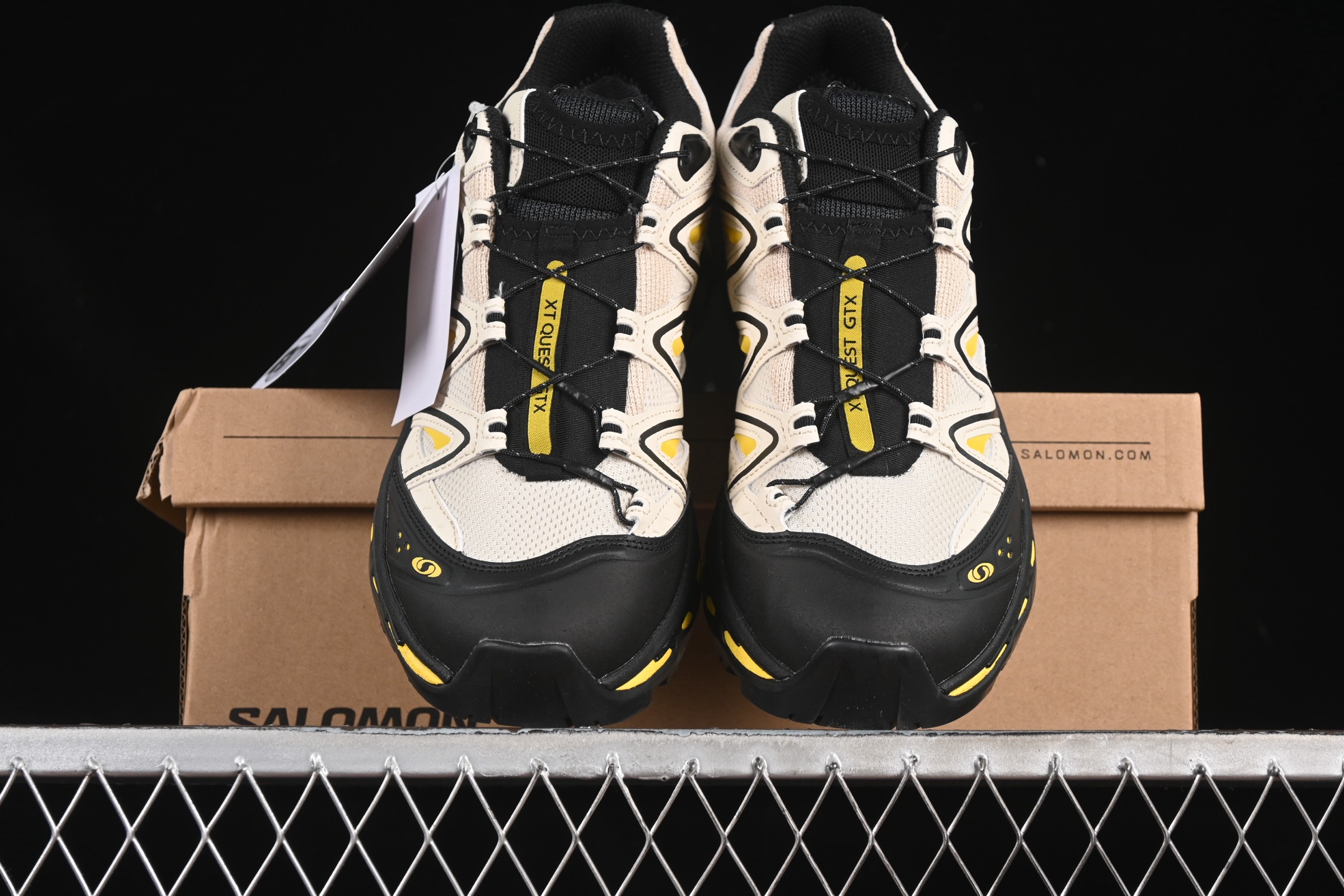 💰260纯原
Salomon XT-Quest "GTX" 萨洛蒙 探索者系列户外越野跑鞋 477810-23
尺码：36 36.5 37 38 38.5 39 40 40.5 41 42 42.5 43 44 44.5 45 99C3