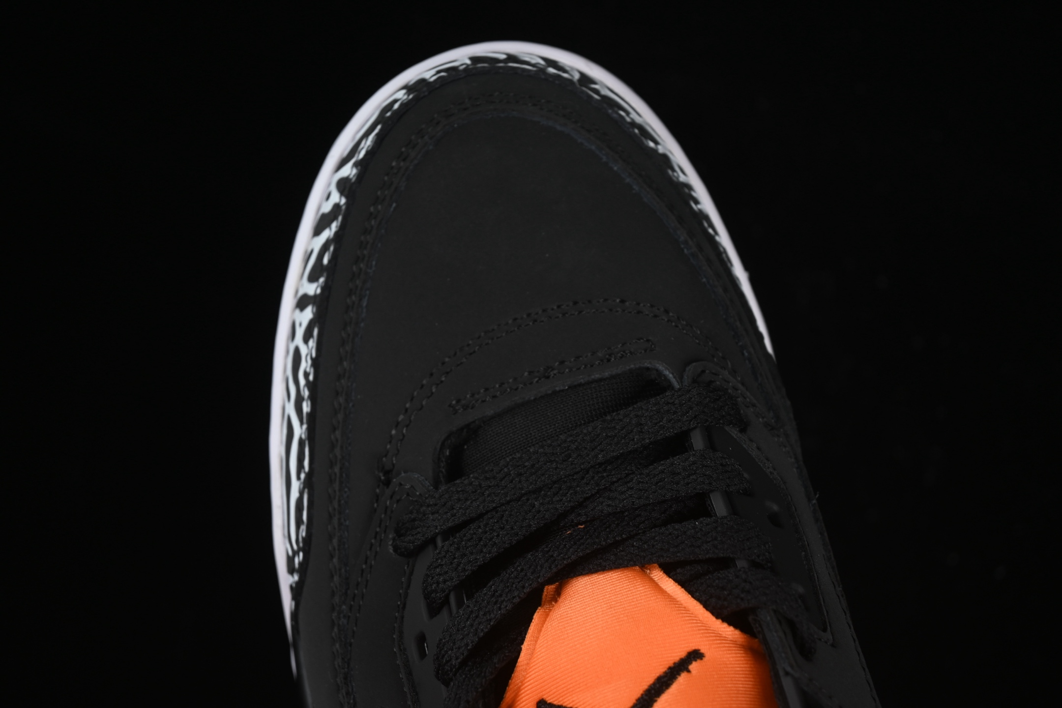 💰300纯原
Jordan Spizike Low AJ 乔丹合体元素 复古蓝配色 文化休闲板鞋 FQ1759-008
#整双鞋在 Air Jordan 5 Low 廓形的基础上,通过加入 AJ3 的爆裂纹和鞋底设计、AJ6 的鞋舌和鞋带束扣、AJ4 的鞋侧三角稳定贴片和鞋带孔等,
尺码:36 36.5 37.5 38 38.5 39 40 40.5 41 42 42.5 43 44 44.5 45 46 47.5 ZZD4