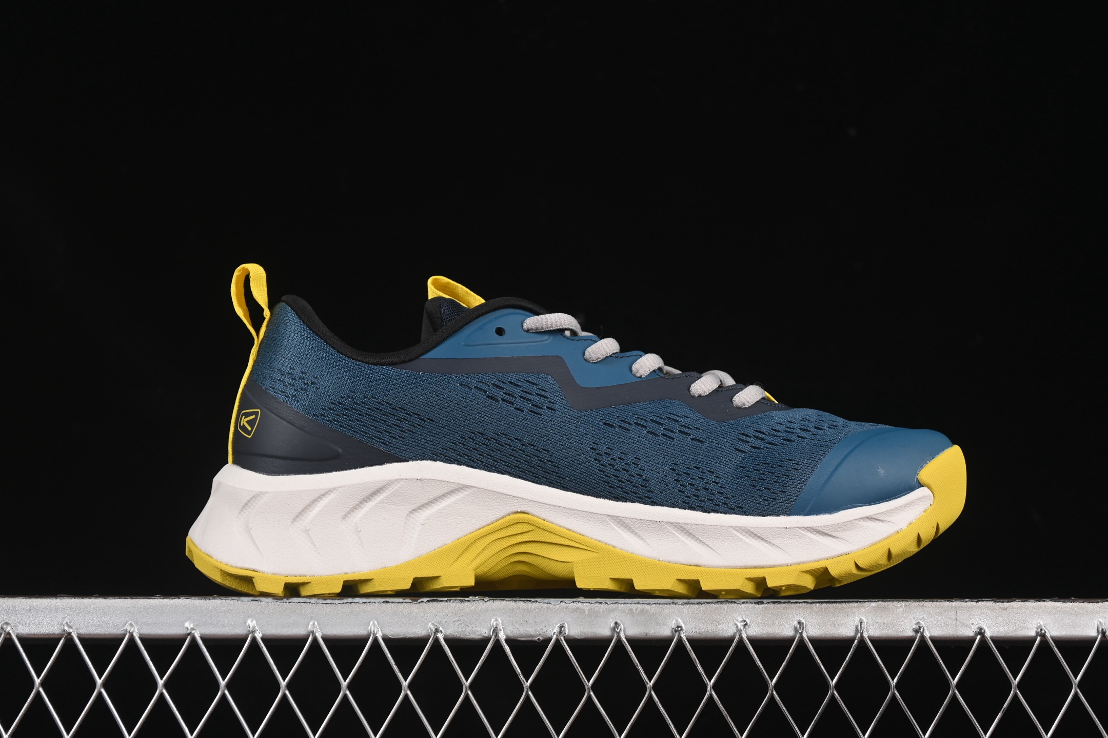💰240纯原
Keen Versacore Speed 科恩徒步越野户外透气登山休闲板鞋 1029044
尺码：39 40 40.5 41 42 42.5 43 44 44.5 45 C.D4