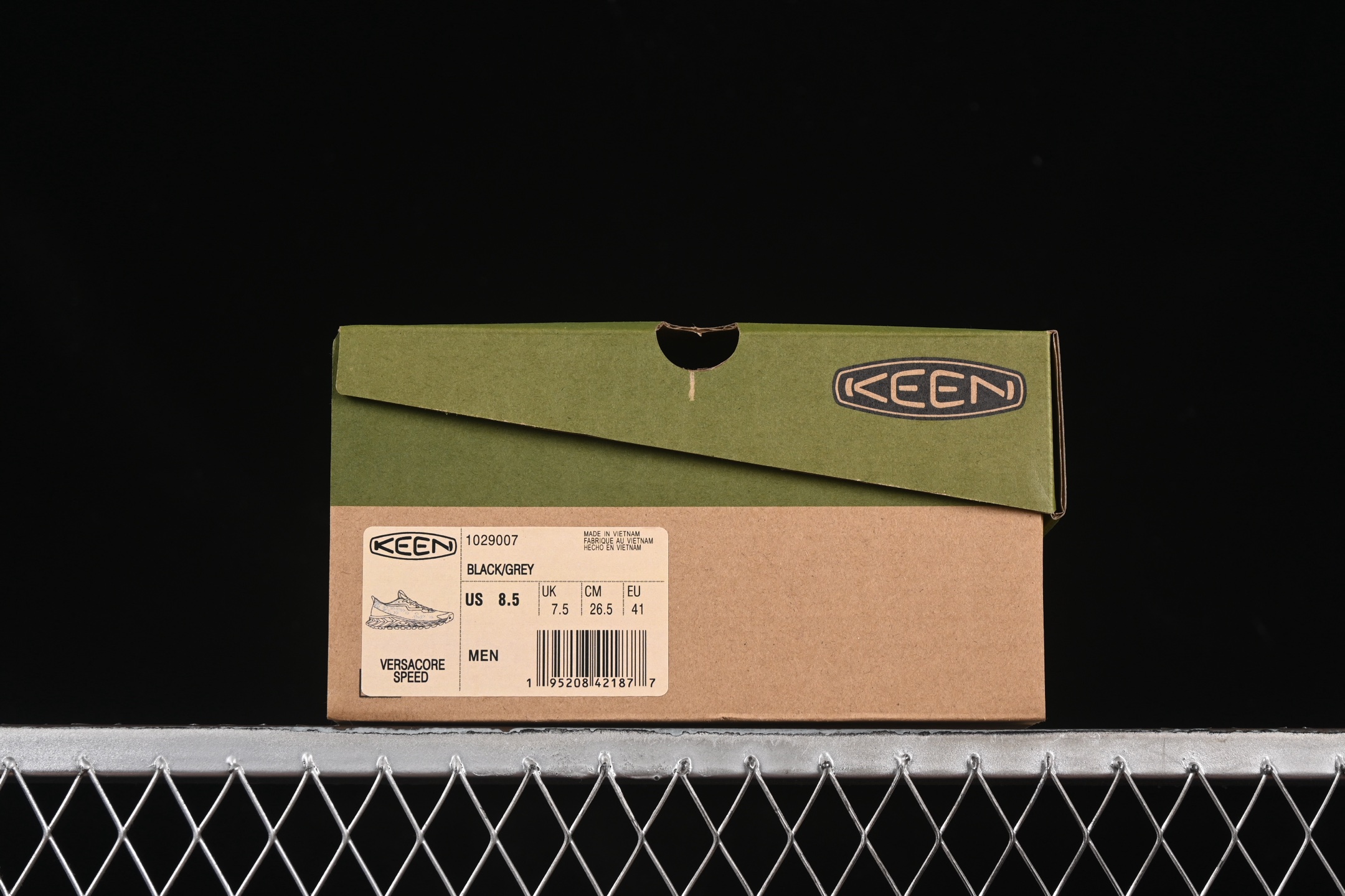 💰240纯原
Keen Versacore Speed 科恩徒步越野户外透气登山休闲板鞋 1029007
尺码：39 40 40.5 41 42 42.5 43 44 44.5 45 C.D4