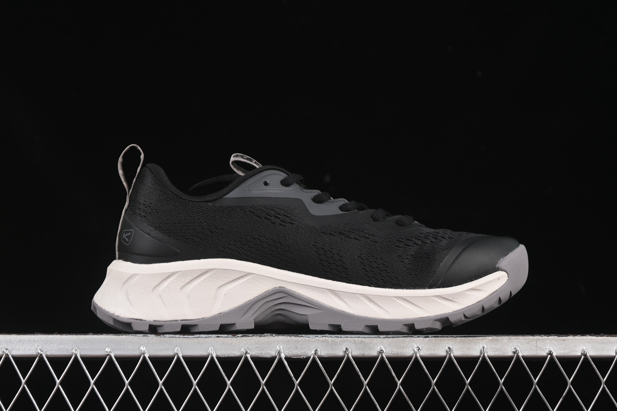 💰240纯原
Keen Versacore Speed 科恩徒步越野户外透气登山休闲板鞋 1029007
尺码：39 40 40.5 41 42 42.5 43 44 44.5 45 C.D4