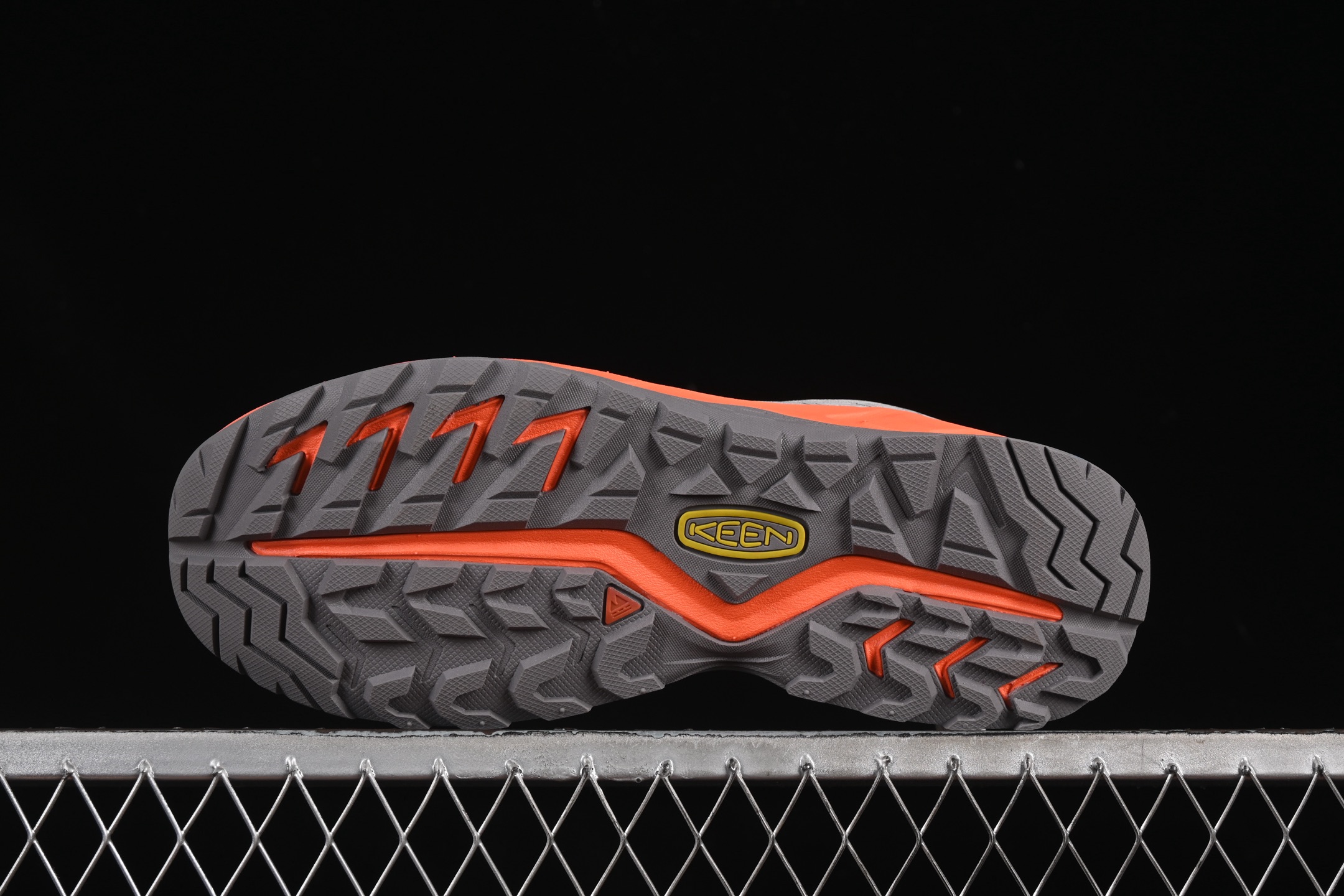 💰240纯原
 Keen Versacore Speed 科恩徒步越野户外透气登山休闲板鞋 1029004
尺码：39 40 40.5 41 42 42.5 43 44 44.5 45 C.D4