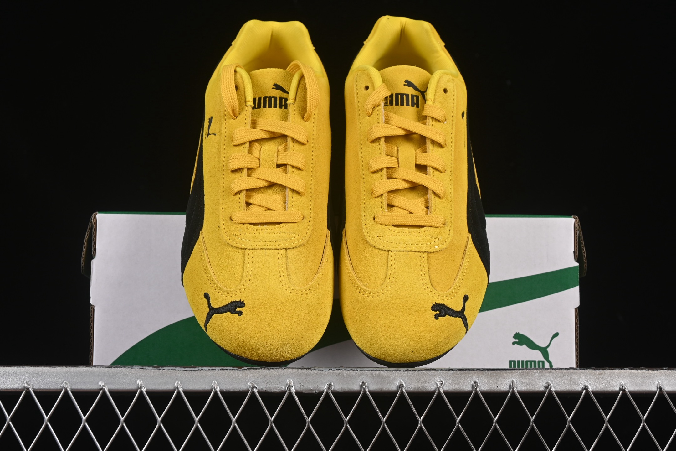 💰240纯原
The Open Product x Puma Speedcat 极速赛车系列彪马低帮生活休闲鞋 398846-19
#原装档案原数据纸版楦型 采用原厂固色翻毛皮鞋面材质 二次成型'猛帮'成型工艺
尺码:35 36 37 37.5 38 38.5 39 40 40.5 41 42 42.5 43 44 44.5 45 3.D4