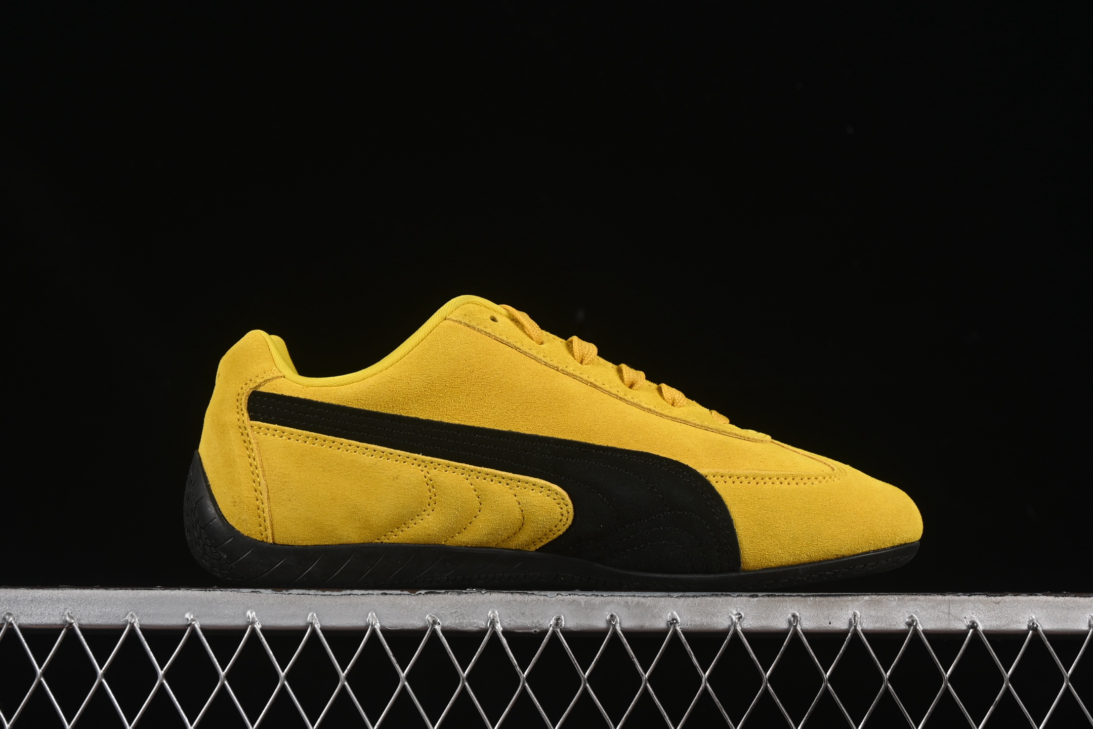 💰240纯原
The Open Product x Puma Speedcat 极速赛车系列彪马低帮生活休闲鞋 398846-19
#原装档案原数据纸版楦型 采用原厂固色翻毛皮鞋面材质 二次成型'猛帮'成型工艺
尺码:35 36 37 37.5 38 38.5 39 40 40.5 41 42 42.5 43 44 44.5 45 3.D4