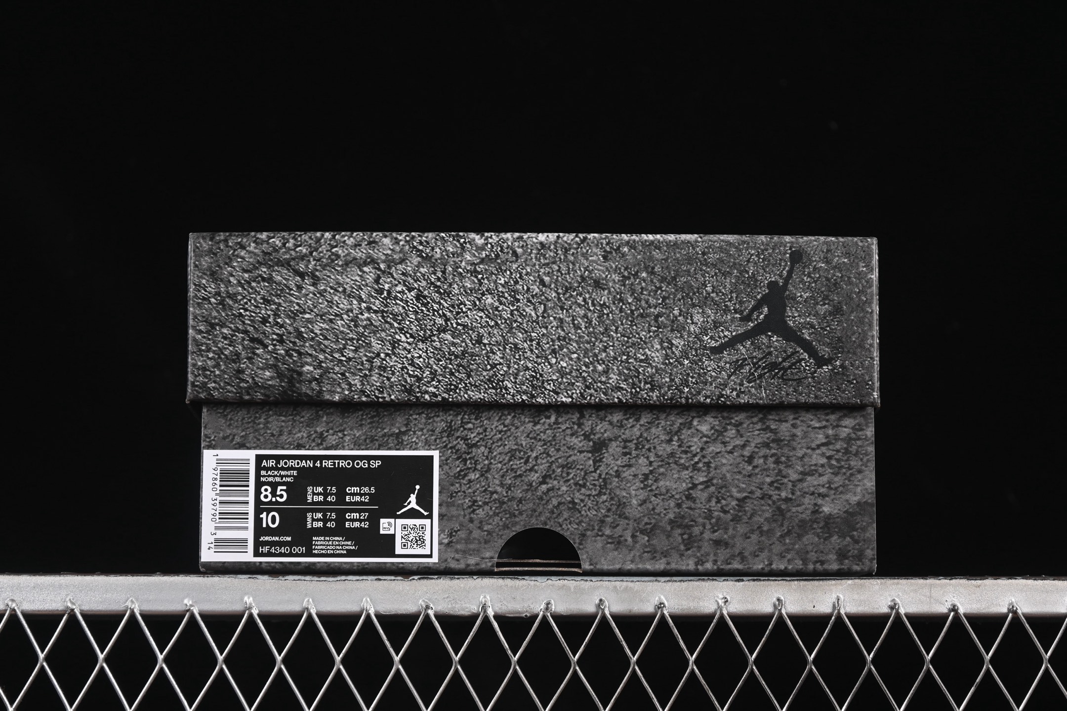 💰380纯原
 Nigel Sylvester x Air Jordan 4 Retro AJ4 乔4联名黑砖 HF4340-001
尺码：40 40.5 41 42 42.5 43 44 44.5 45 46 47.5 48.5 LTE5