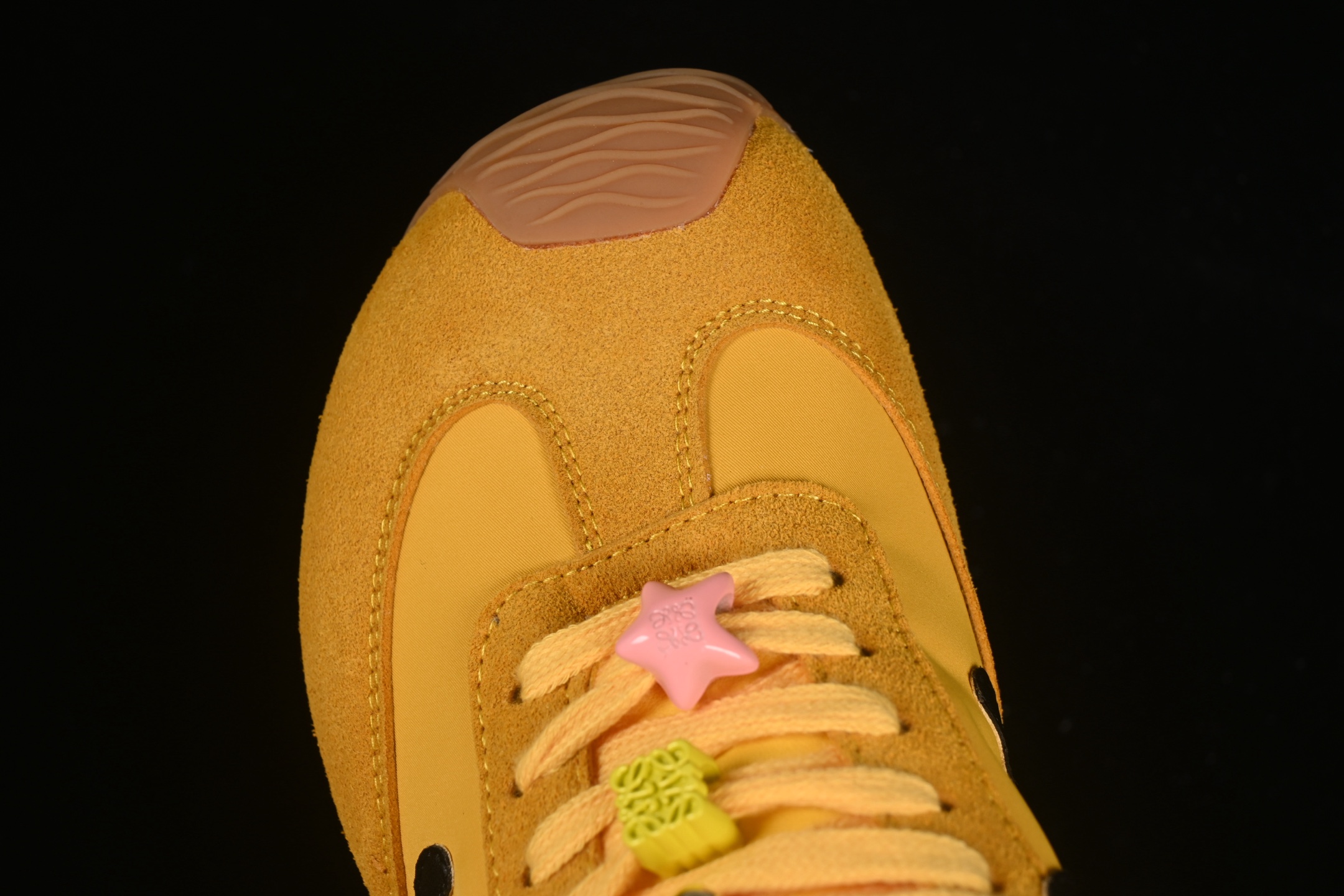 💰240纯原
 Loewe Ballet Runner 2.0 Sneakers 罗意威 芭蕾舞2.0系列阿甘复古风德训薄底百搭休闲运动鞋
尺码：35 36 37 38 39 40 AJD4