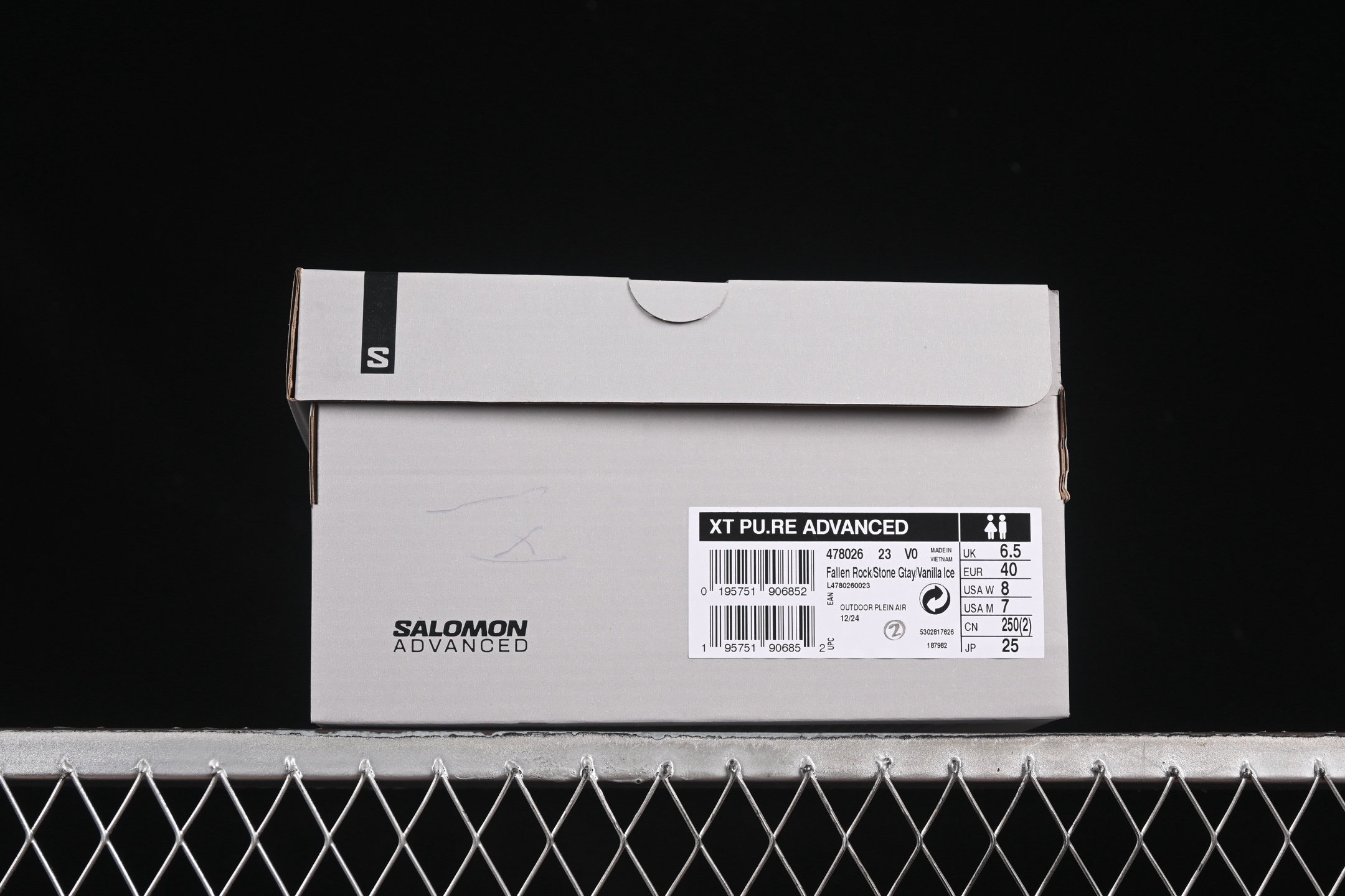 💰300纯原
 Salomon XT Pu.re Advanced 萨洛蒙户外越野跑鞋 478026-23
尺码：36 36.5 37 38 38.5 39 40 40.5 41 42 42.5 43 44 44.5 45 AJE5