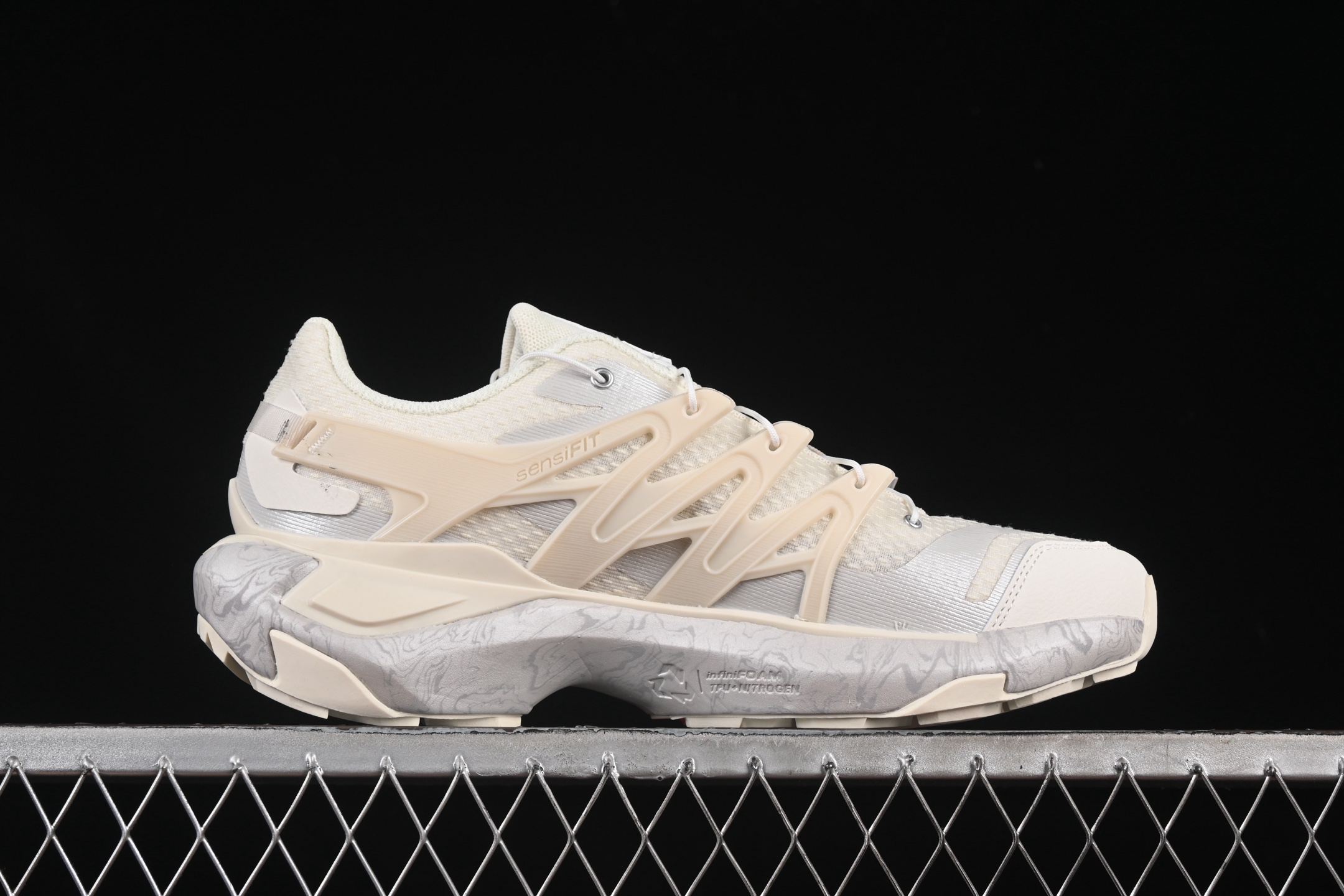 💰300纯原
 Salomon XT Pu.re Advanced 萨洛蒙户外越野跑鞋 474464-33
尺码：36 36.5 37 38 38.5 39 40 40.5 41 42 42.5 43 44 44.5 45 AJE5
