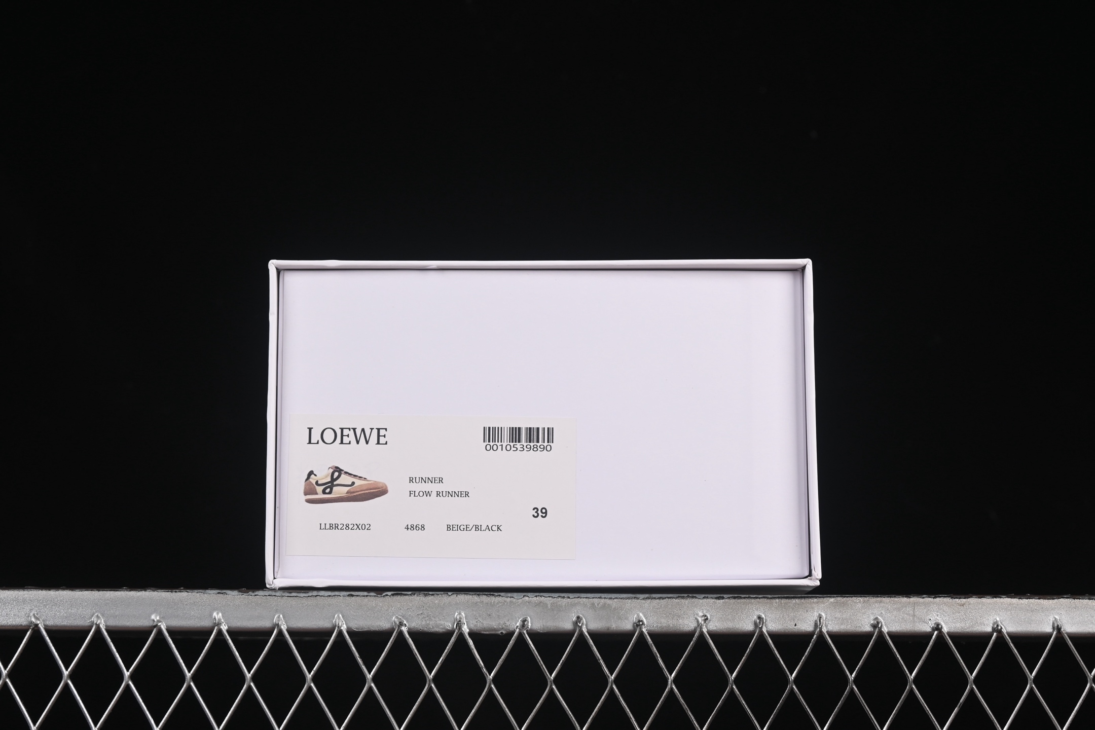 💰240纯原
Loewe Ballet Runner 2.0 Sneakers 罗意威 芭蕾舞2.0系列阿甘复古风德训薄底百搭休闲运动鞋
尺码：35 36 37 38 39 40 AJD4