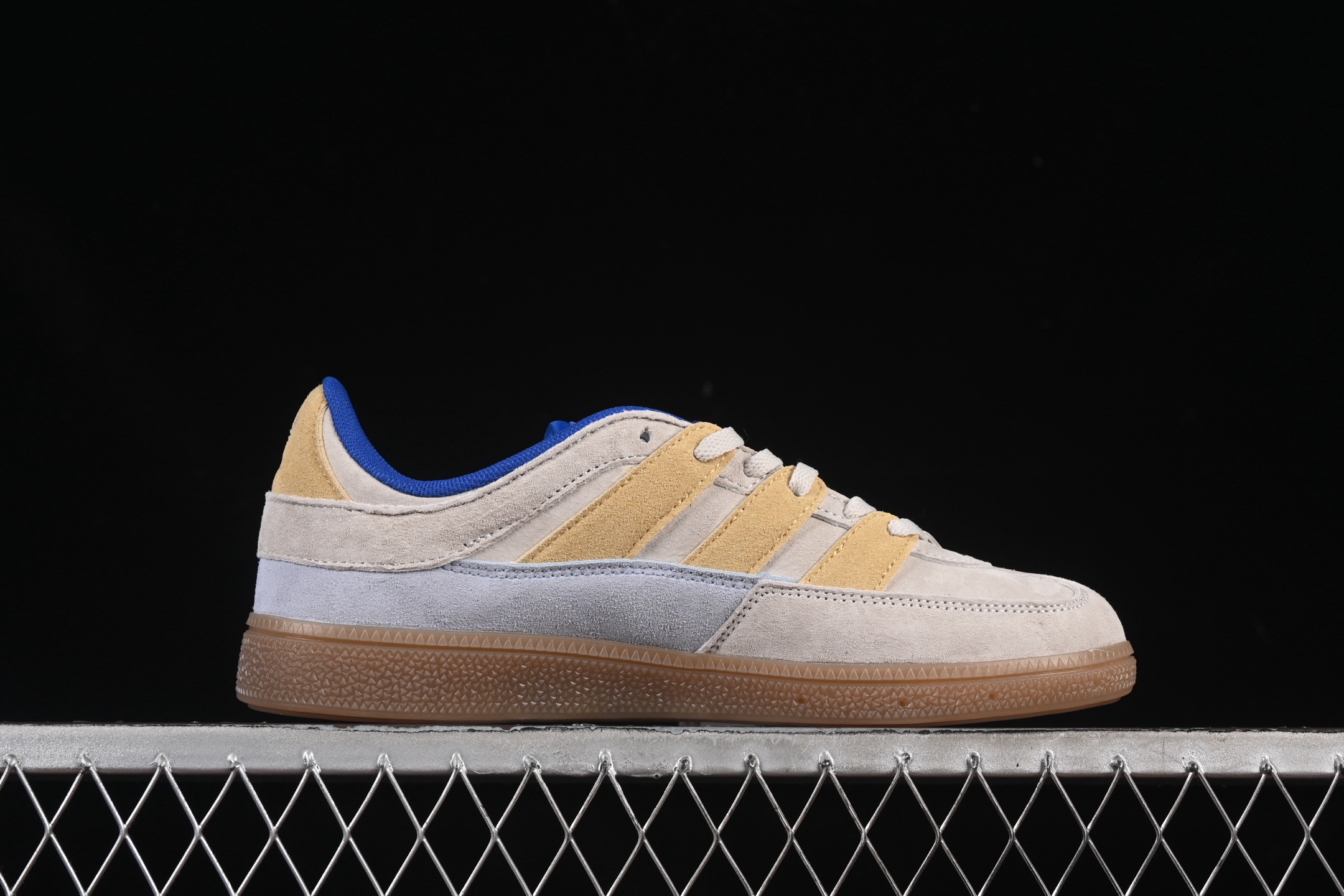 Adidas Handball Spezial ST JI2606 阿迪达斯经典复古休闲板鞋尺码：36 