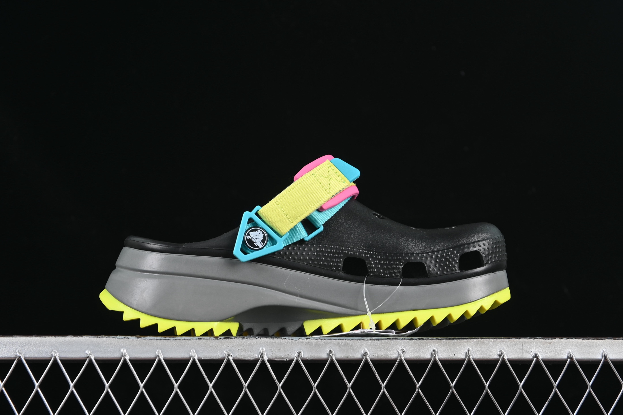 💰180纯原
Crocs Classic Hiker Clog 卡骆驰 酷走系列 经典两用沙滩洞洞鞋 凉鞋拖鞋
#东莞原厂 欧洲订单 无盒软包 同步官方尺码
尺码:M3(34-35)M4(36-37) M5(37-38)M6(38-39)M7(39-40)B.D4