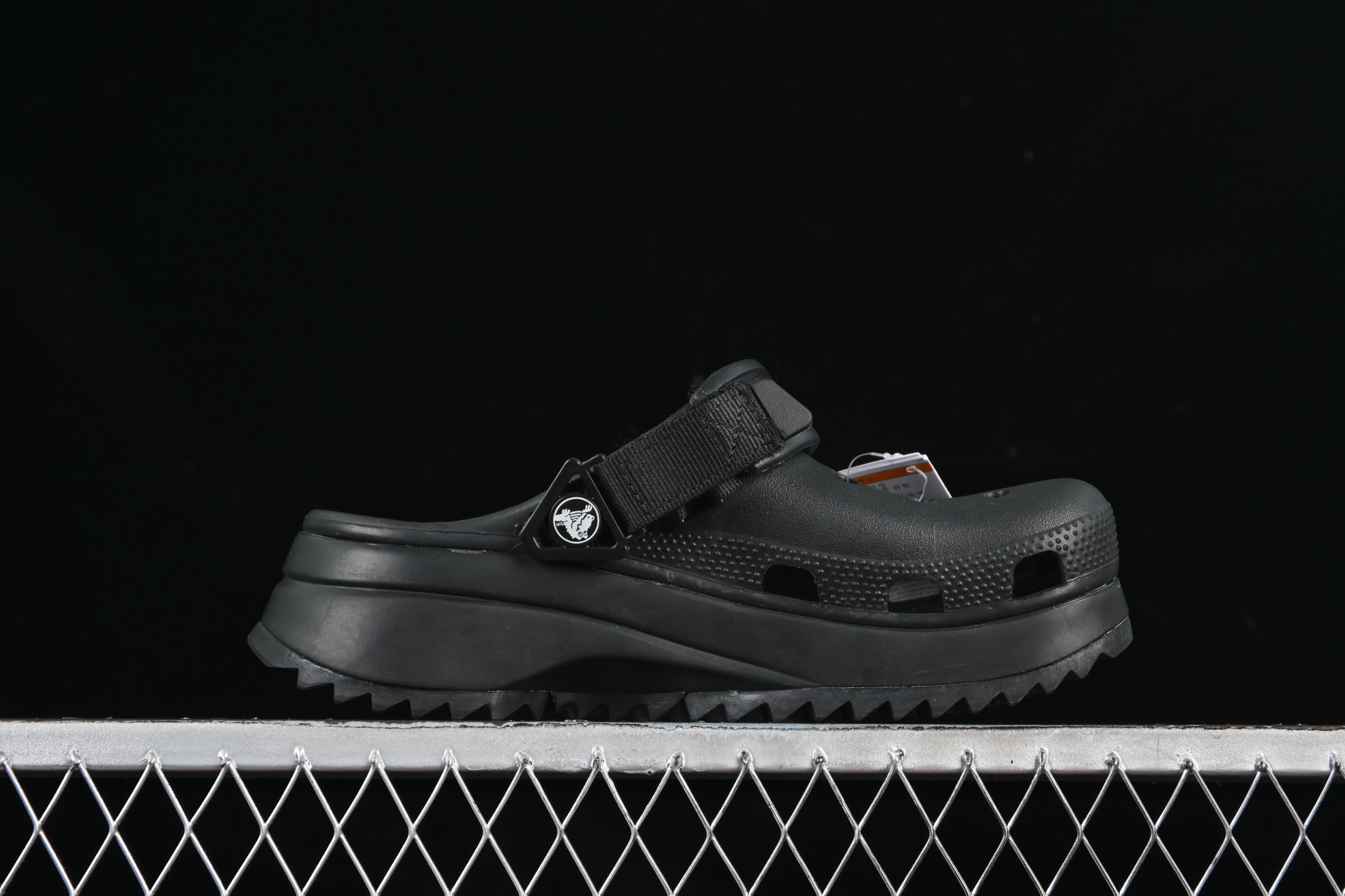 💰180纯原
Crocs Classic Hiker Clog 卡骆驰 酷走系列 经典两用沙滩洞洞鞋 凉鞋拖鞋
#东莞原厂 欧洲订单 无盒软包 同步官方尺码
尺码:M3(34-35)M4(36-37) M5(37-38)M6(38-39)M7(39-40)B.D4