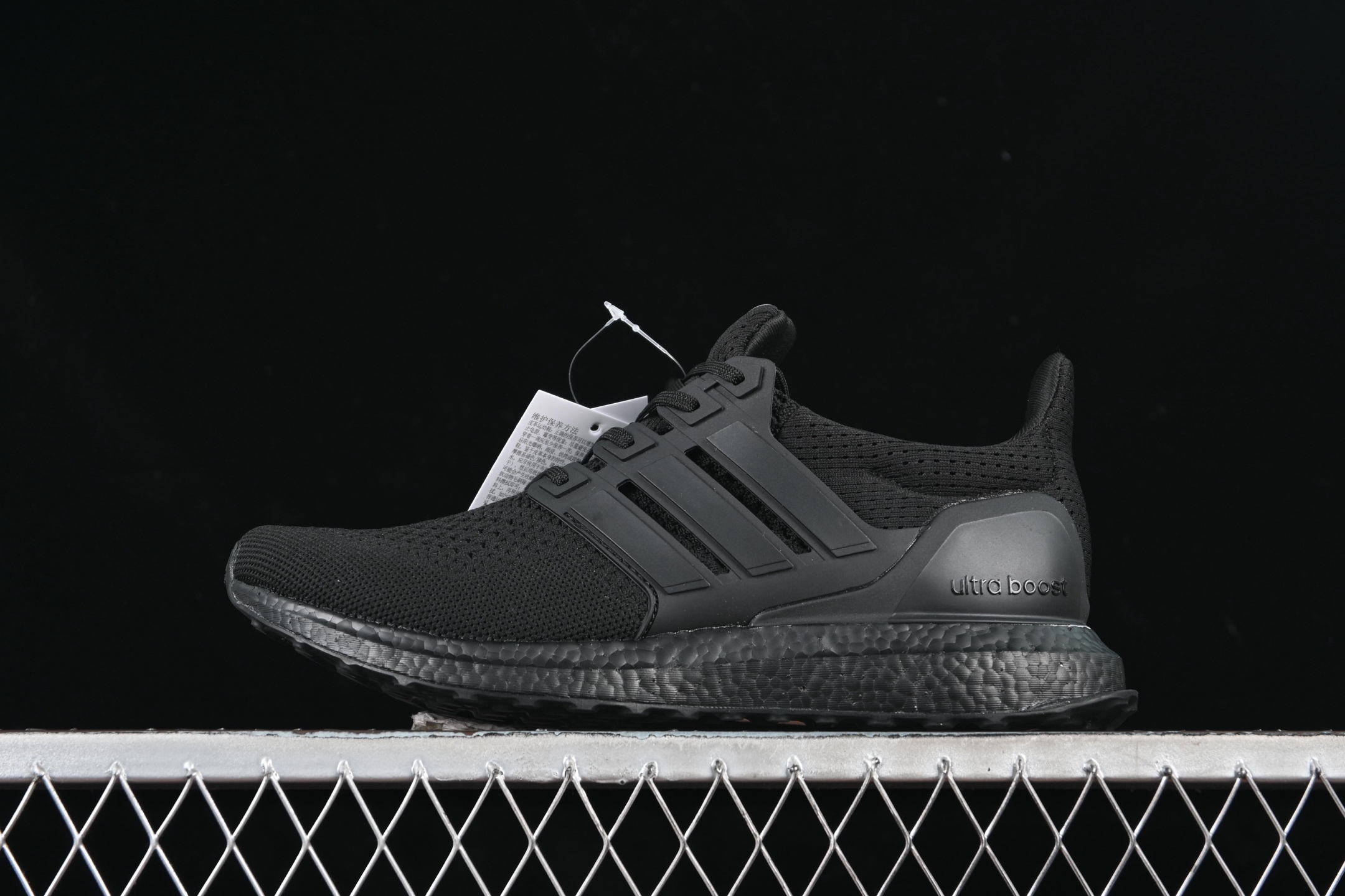  Adidas Ultra Boost 1.0 HQ4199 初代爆米花休闲运动套脚慢跑鞋
尺码：36
