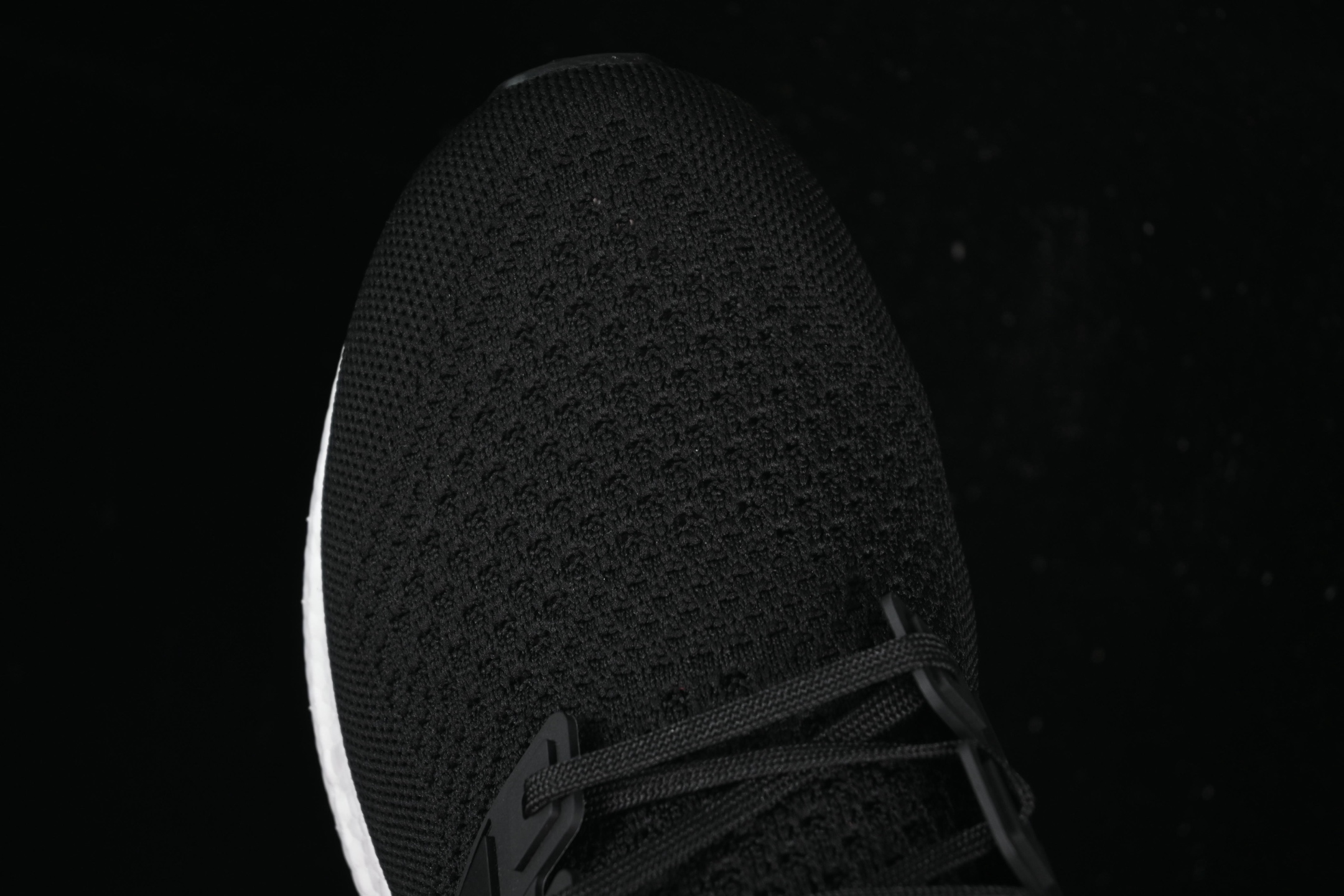  Adidas Ultra Boost 1.0 HQ4201 初代爆米花休闲运动套脚慢跑鞋
尺码：36