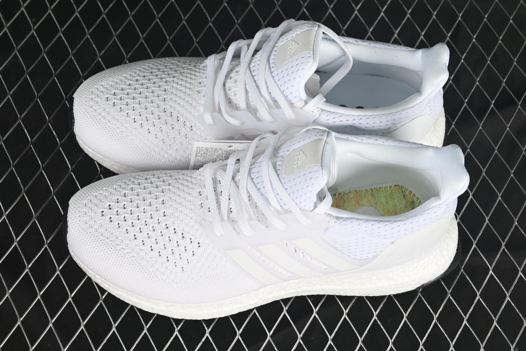  Adidas Ultra Boost 1.0 HQ4202 初代爆米花休闲运动套脚慢跑鞋
尺码：36