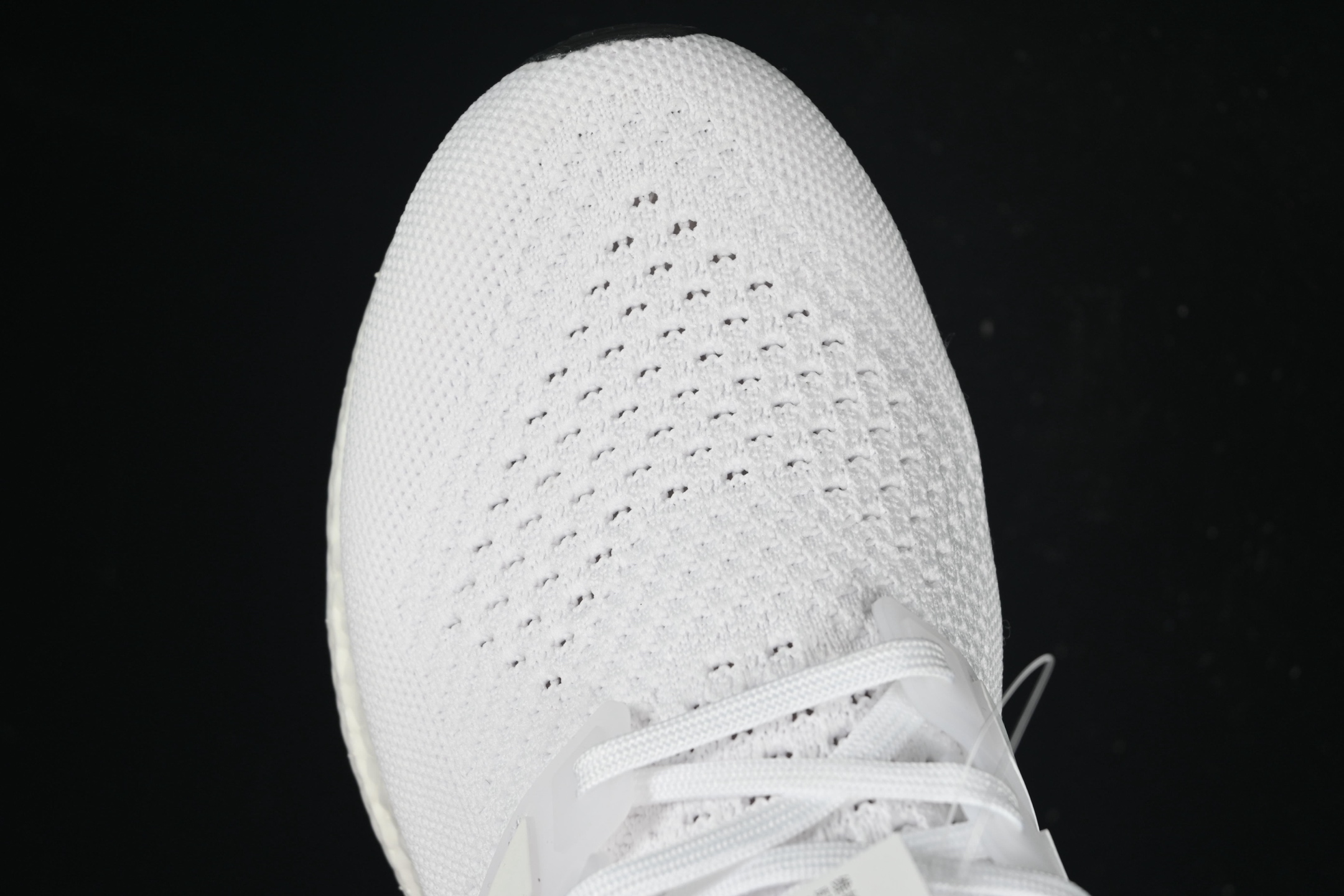  Adidas Ultra Boost 1.0 HQ4202 初代爆米花休闲运动套脚慢跑鞋
尺码：36