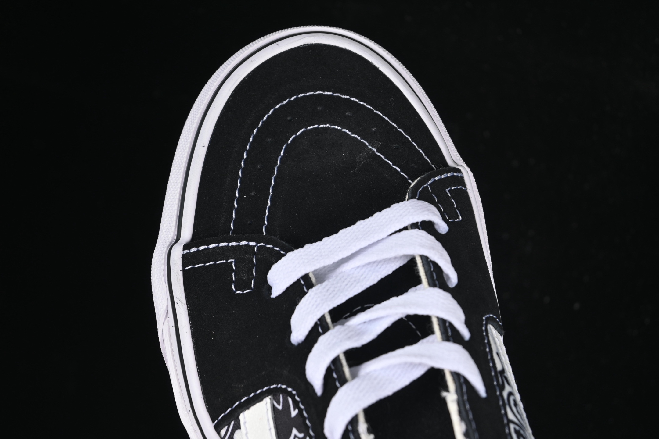 💰140纯原
 Vans Sk8-Low 万斯腰果花防滑休闲滑板鞋 VN0A4UWI5MW
#工艺：硫化1:1（重量1:1、真标、原钢印、材质标、鞋型标、合格证）
尺码：35 36 36.5 37 38 38.5 39 40 40.5 41 42 42.5 43 44 M.C3