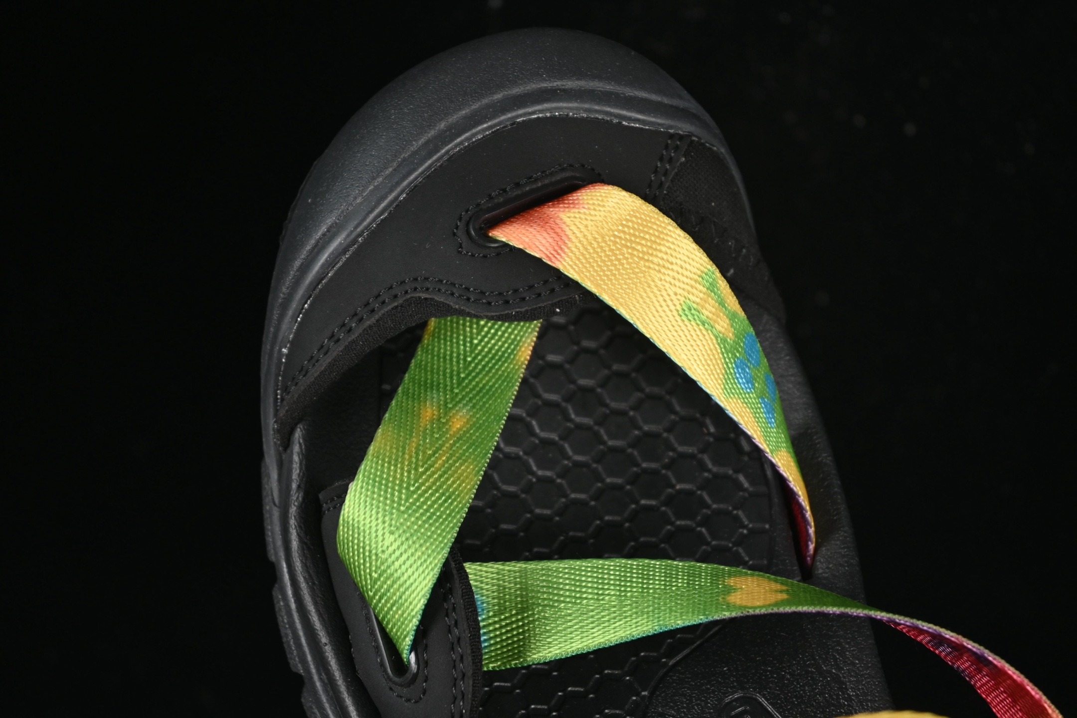 💰200纯原
 Keen Zerraport 科恩 夏季潮流编织溯溪涉水休闲户外凉鞋 908 Camouflage
尺码：35 36 37 38 39 40 41 42 43 44 45 F.C3