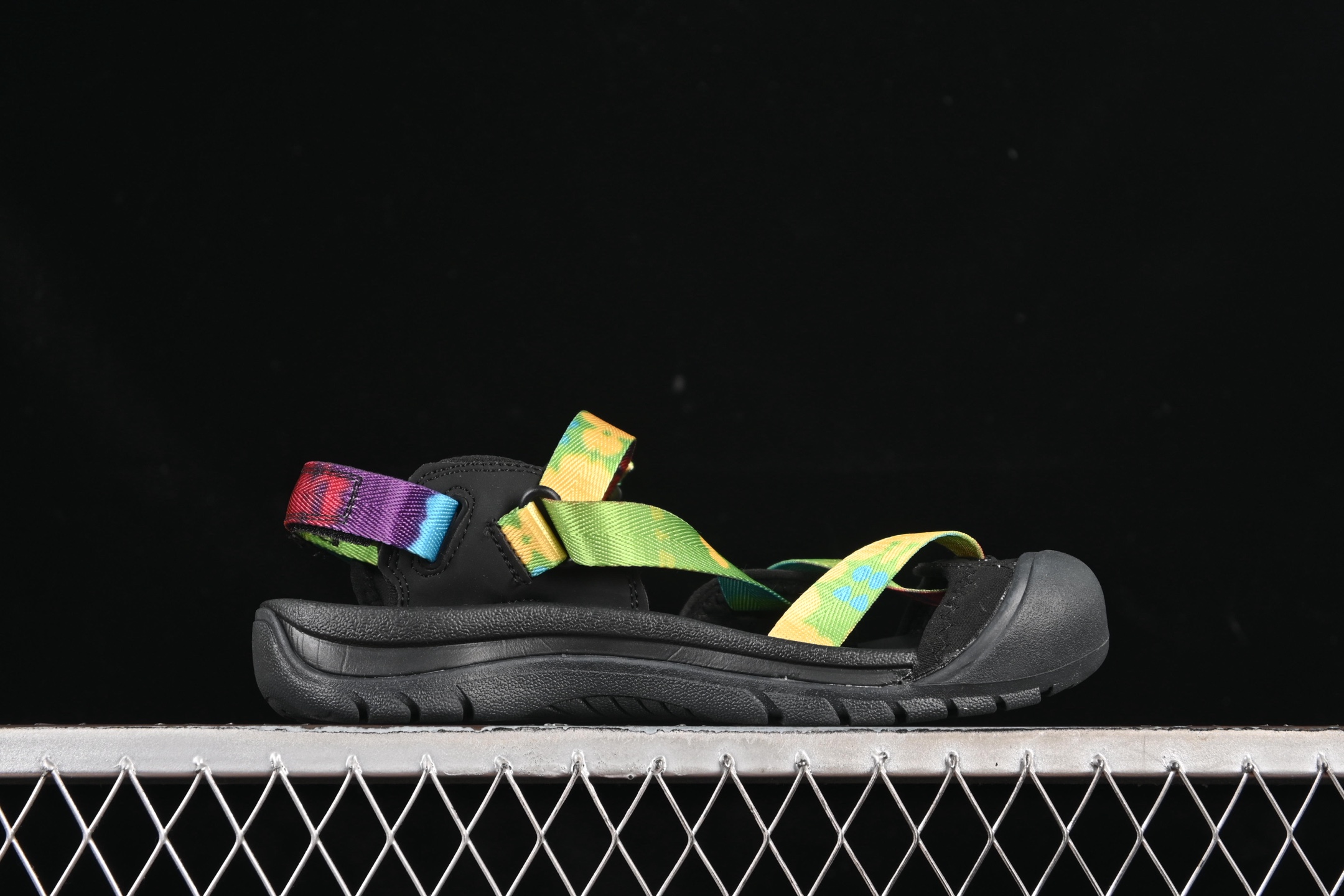💰200纯原
 Keen Zerraport 科恩 夏季潮流编织溯溪涉水休闲户外凉鞋 908 Camouflage
尺码：35 36 37 38 39 40 41 42 43 44 45 F.C3