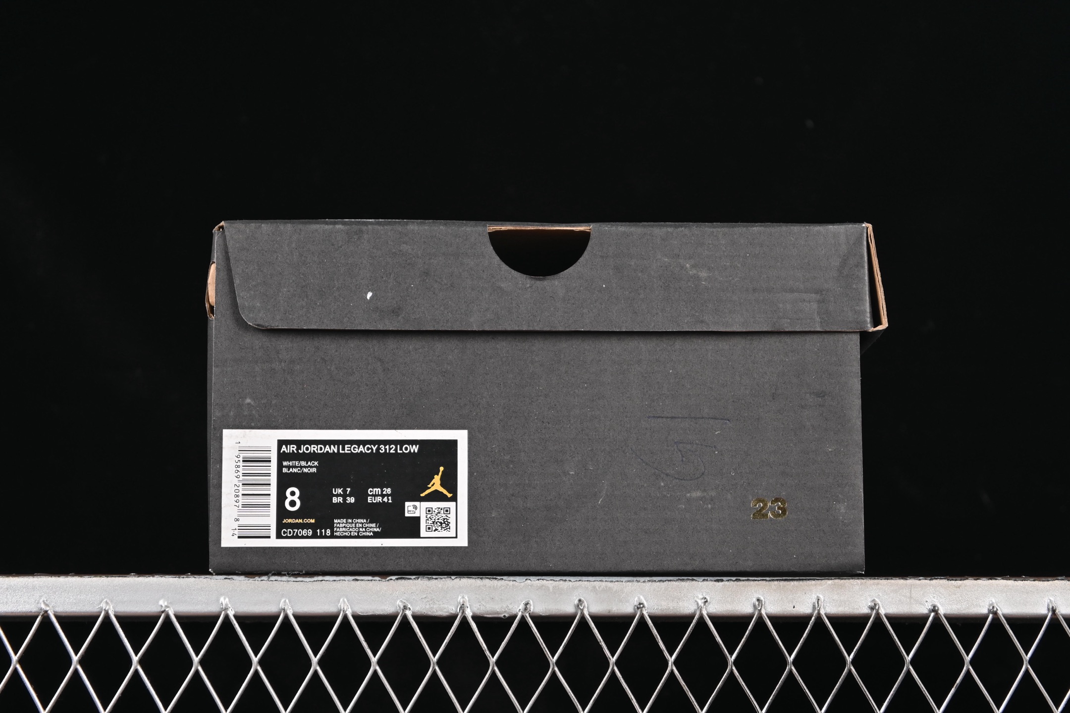 💰200真标💰240公司级💰280纯原
Air Jordan Legacy 312 Low AJ312 乔312 魔术贴三合一板鞋 CD7069-118
尺码:36 36.5 37.5 38 38.5 39 40 40.5 41 42 42.5 43 44 44.5 45 46 47.5 G.D4