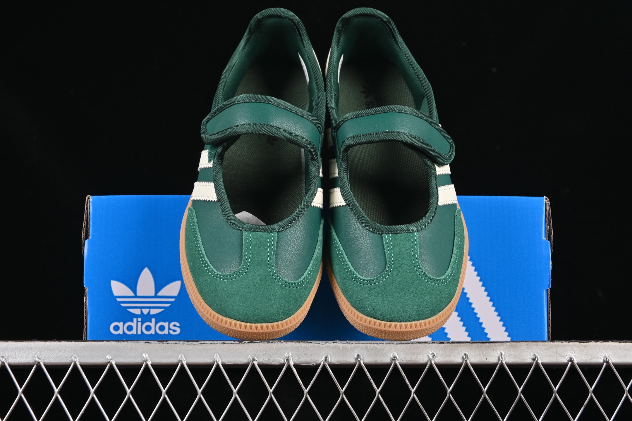 Adidas Samba Jane JR7340 阿迪达斯 玛丽珍懒人生活鞋尺码：36 36.5 37 