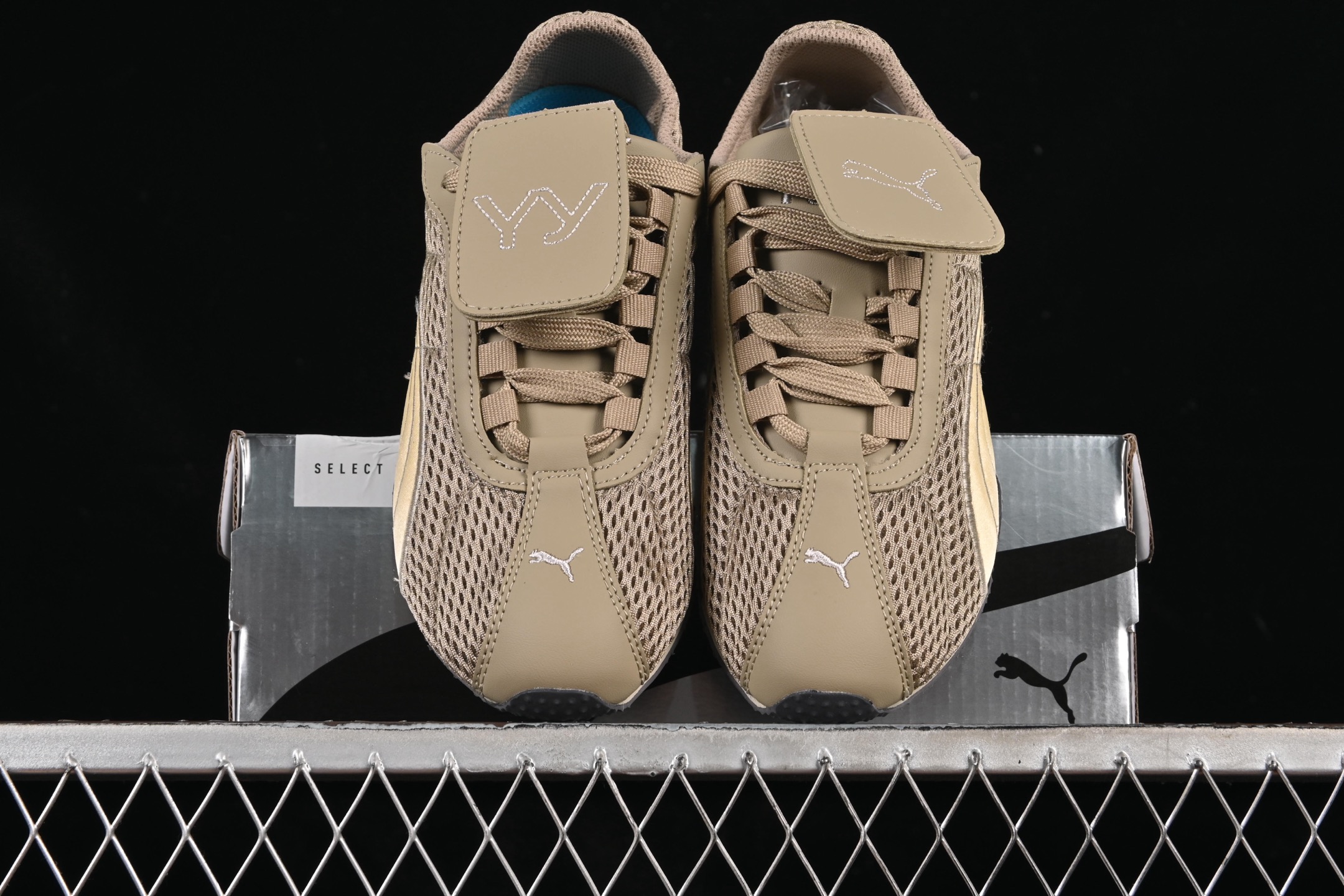 💰190纯原
 Puma H-Street OG 彪马低帮生活休闲鞋 405046-02
尺码：36 37 37.5 38 38.5 39 40 40.5 41 42 42.5 43 44 45 N.C3