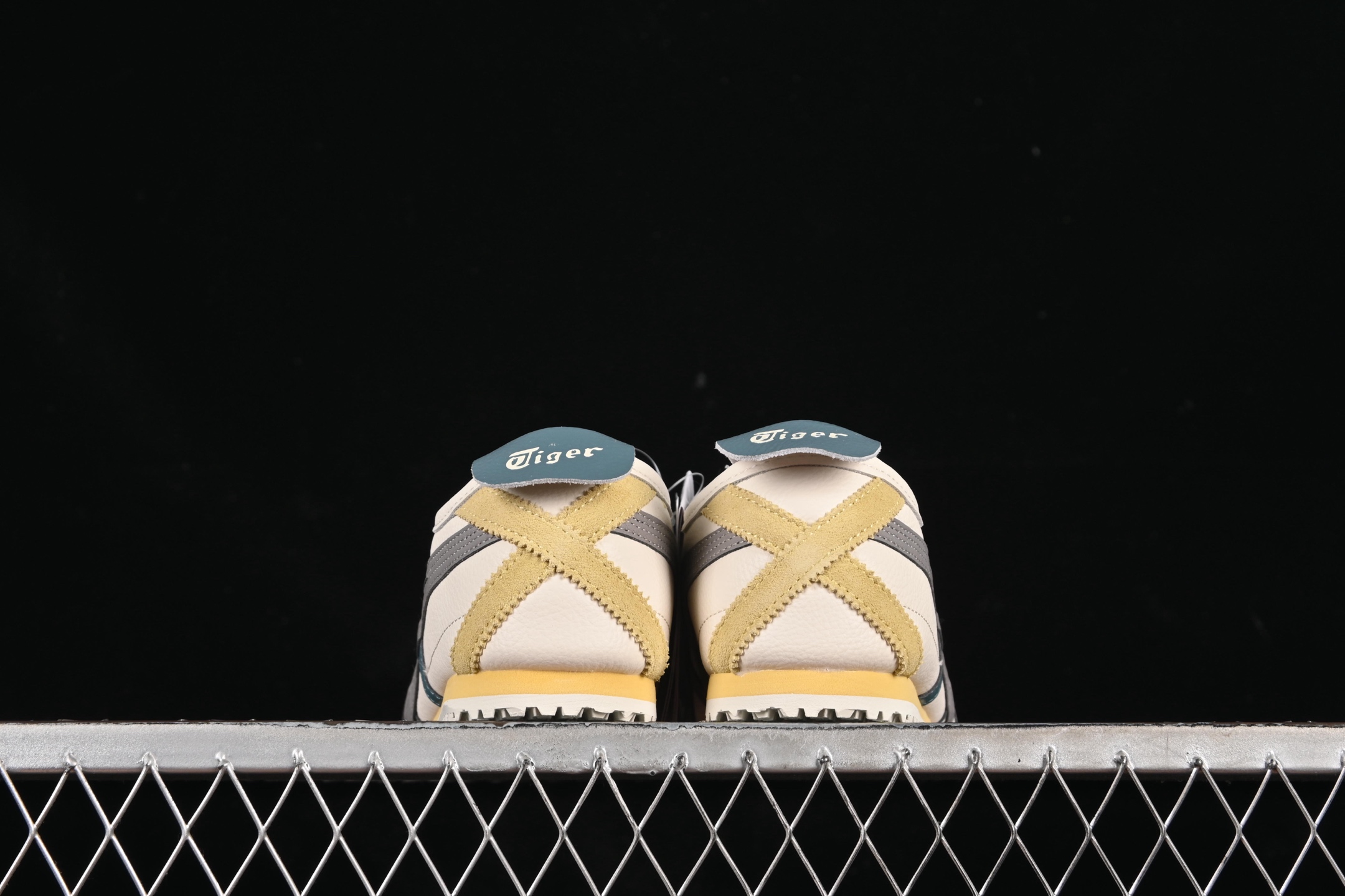 💰150真标💰180公司级💰220纯原
 OnitsukaTiger/鬼塚虎 Mexico 66 低帮休闲跑步鞋 1183B771-117
尺码：36 37 37.5 38 39 39.5 40 40.5 41.5 42 42.5 43.5 44 45 B.C3