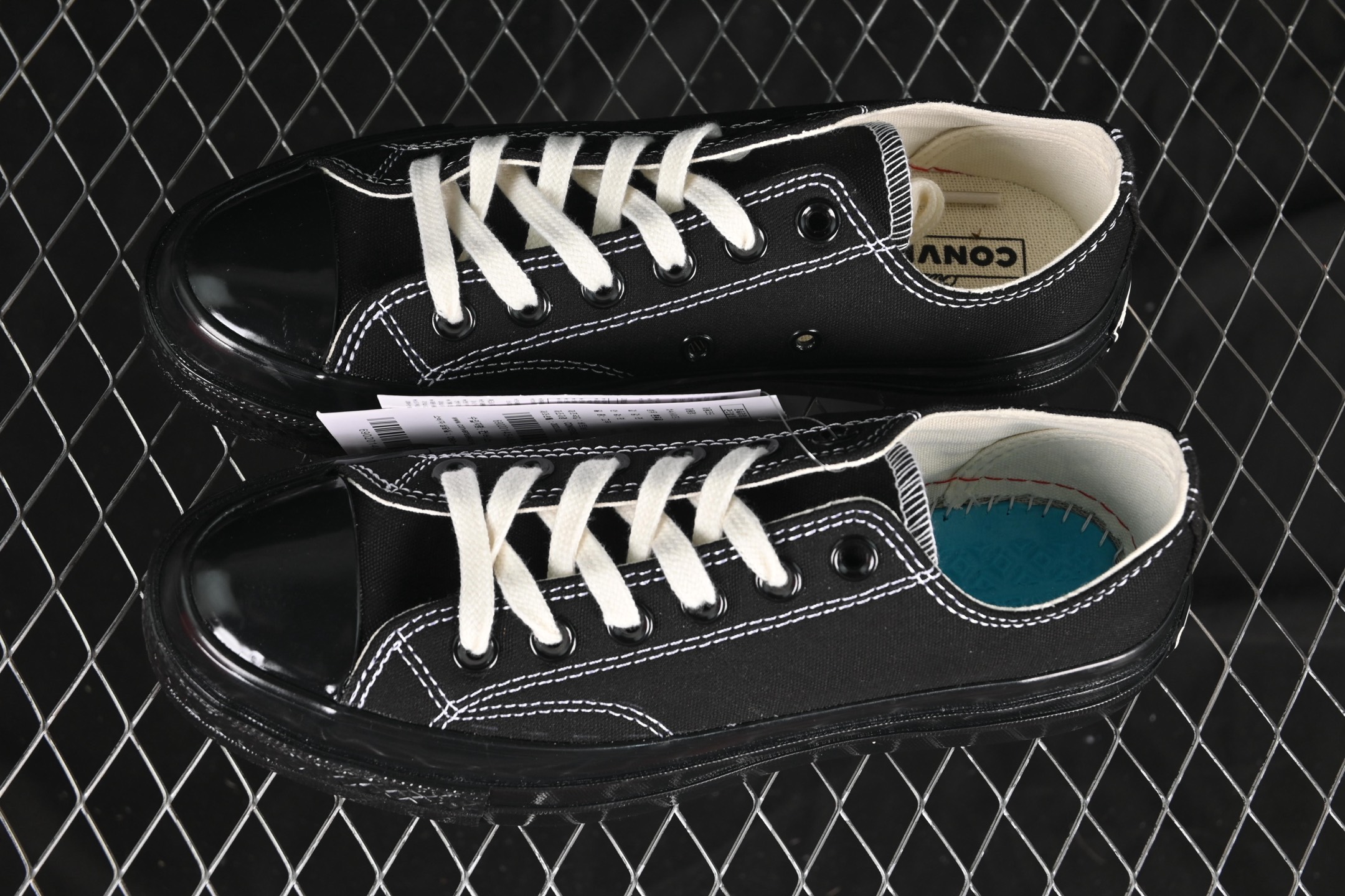 💰140纯原
Converse Chuck 1970s 匡威官方新款 黑武士 低帮休闲板鞋 A17938C
#工艺：硫化1:1（重量1:1、真标、原钢印、材质标、鞋型标、合格证）
尺码：35 36 36.5 37 37.5 38 39 39.5 40 41 41.5 42 42.5 43 44 M.C3