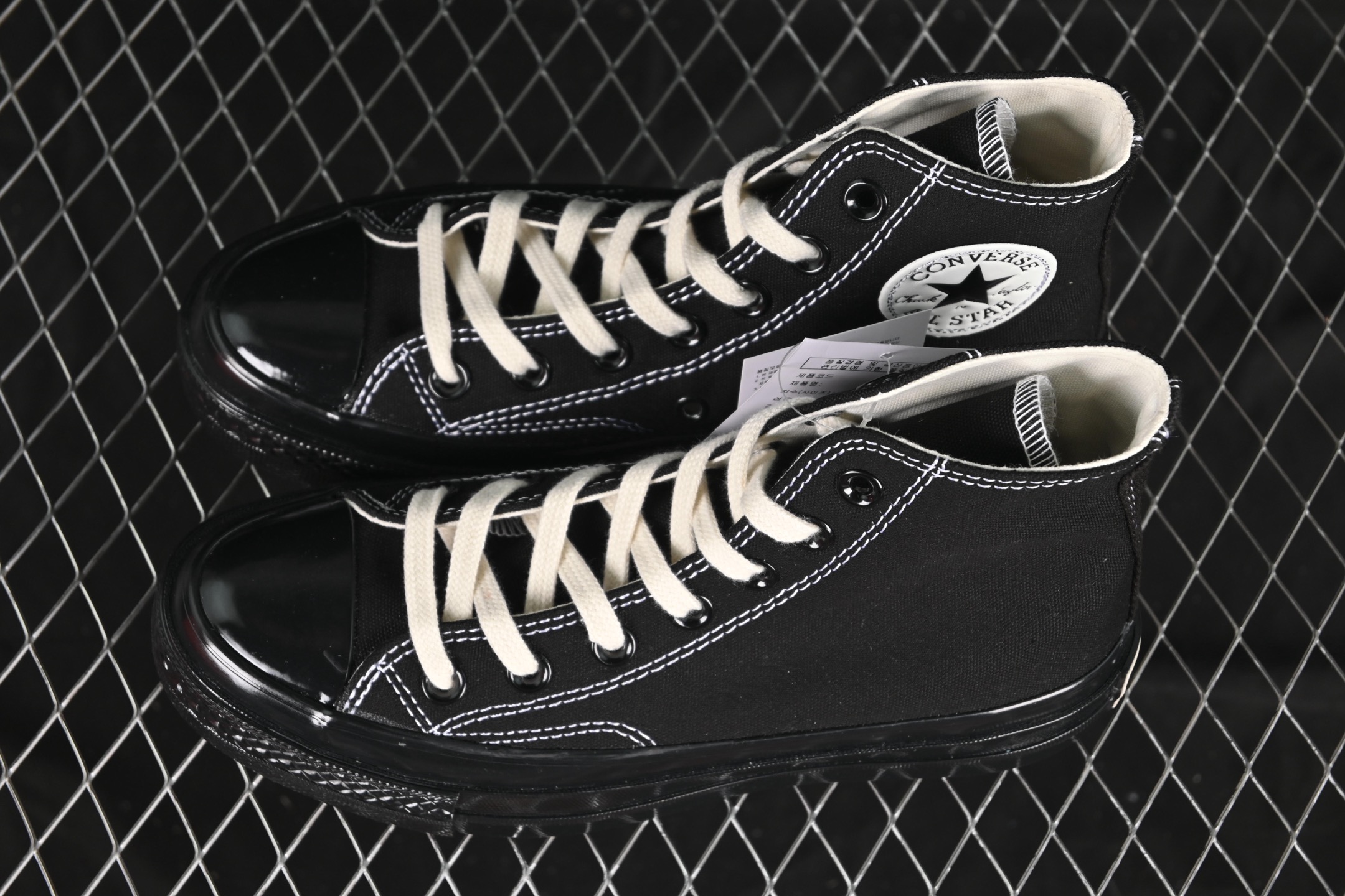 💰140纯原
 Converse Chuck 1970s 匡威官方新款 黑武士 高帮休闲板鞋 A17937C
#工艺：硫化1:1（重量1:1、真标、原钢印、材质标、鞋型标、合格证）
尺码：35 36 36.5 37 37.5 38 39 39.5 40 41 41.5 42 42.5 43 44 M.C3