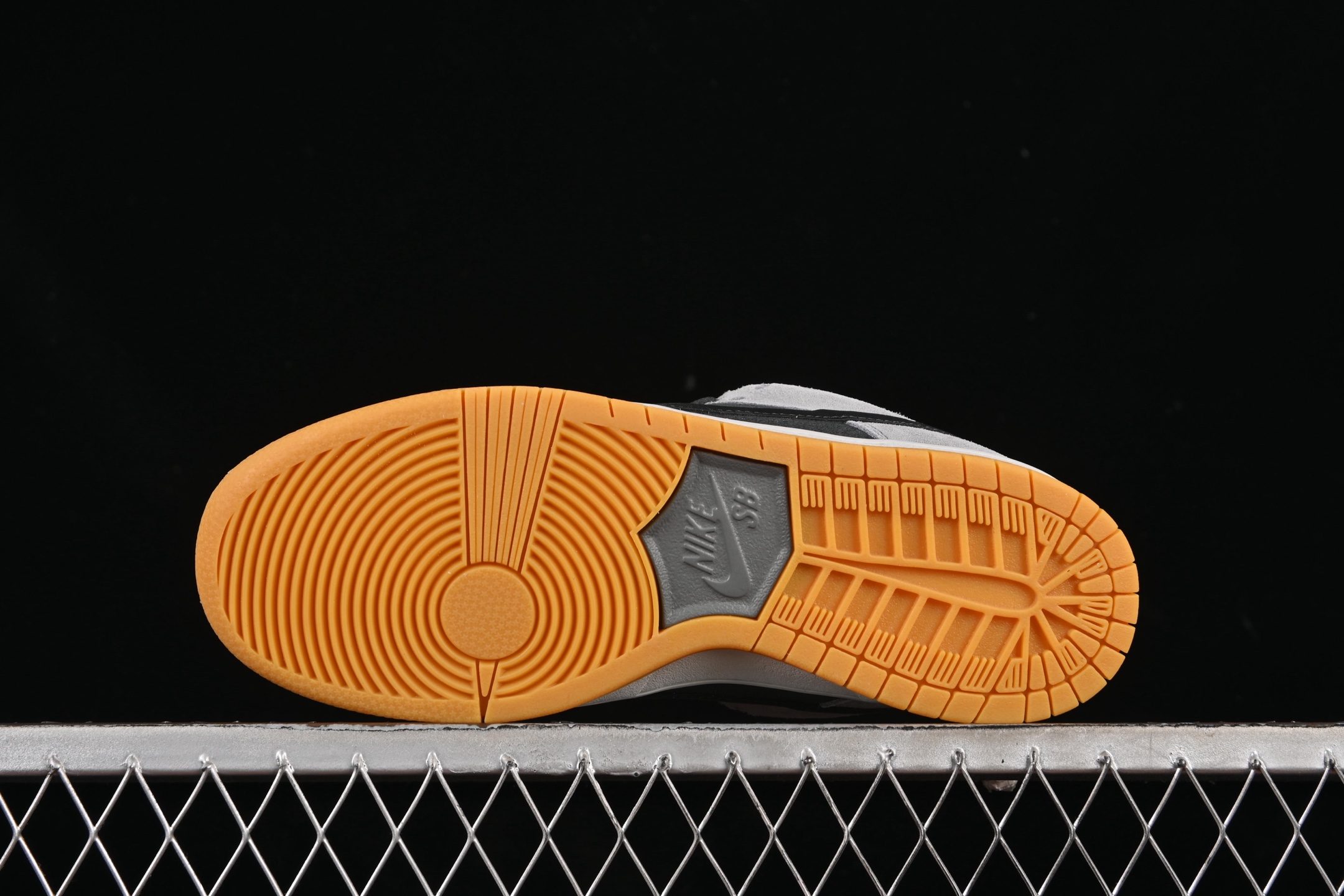 💰200真标💰260公司级💰360纯原
Nike SB Dunk Low 黑灰色 低帮休闲板鞋 HF3063-001
尺码:36 36.5 37.5 38 38.5 39 40 40.5 41 42 42.5 43 44 44.5 45 46 F.D4