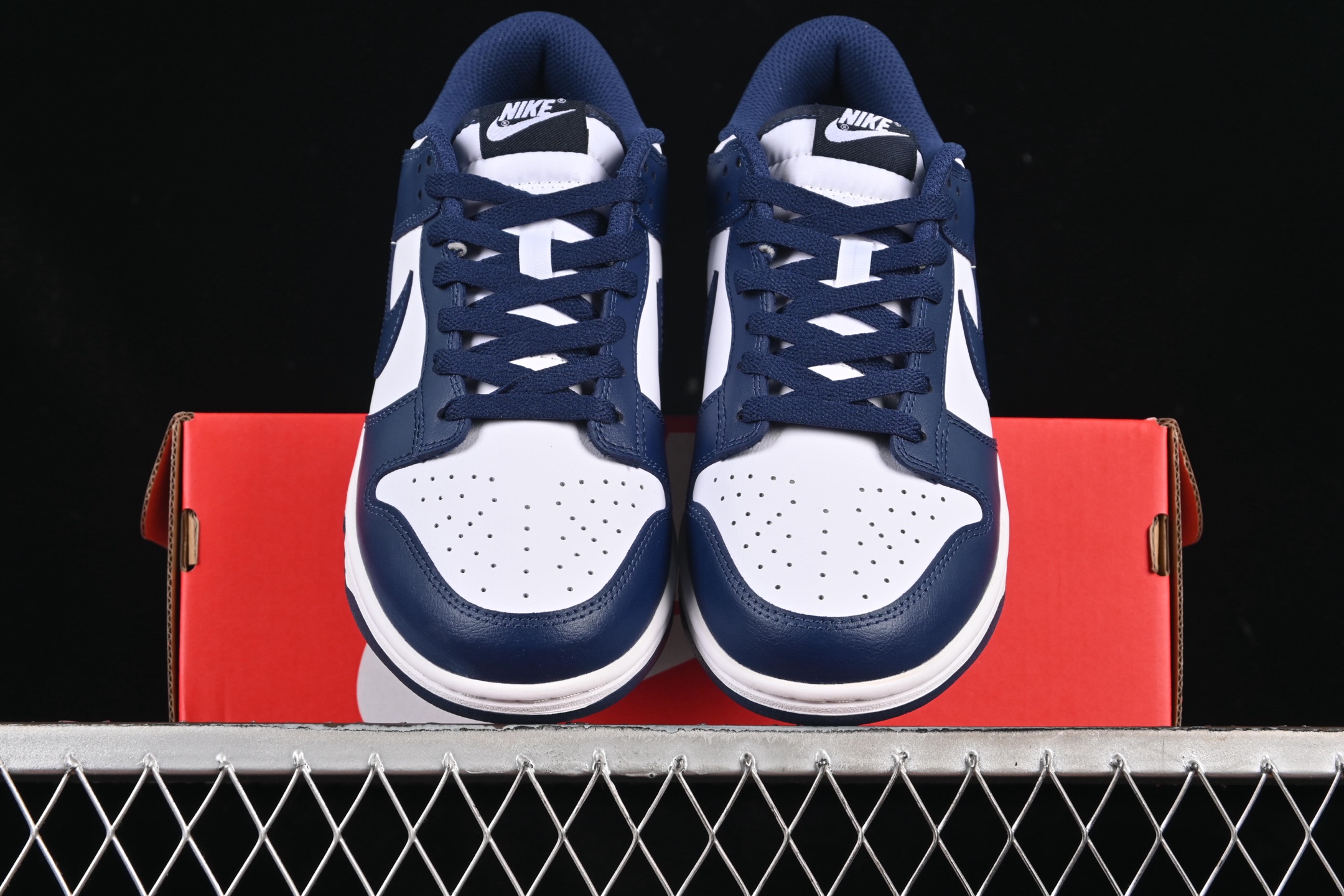 💰200真标💰260公司级💰360纯原
Nike SB Dunk Low 白蓝色 低帮休闲板鞋 HF5441-107
尺码:36 36.5 37.5 38 38.5 39 40 40.5 41 42 42.5 43 44 44.5 45 46 9.E5
