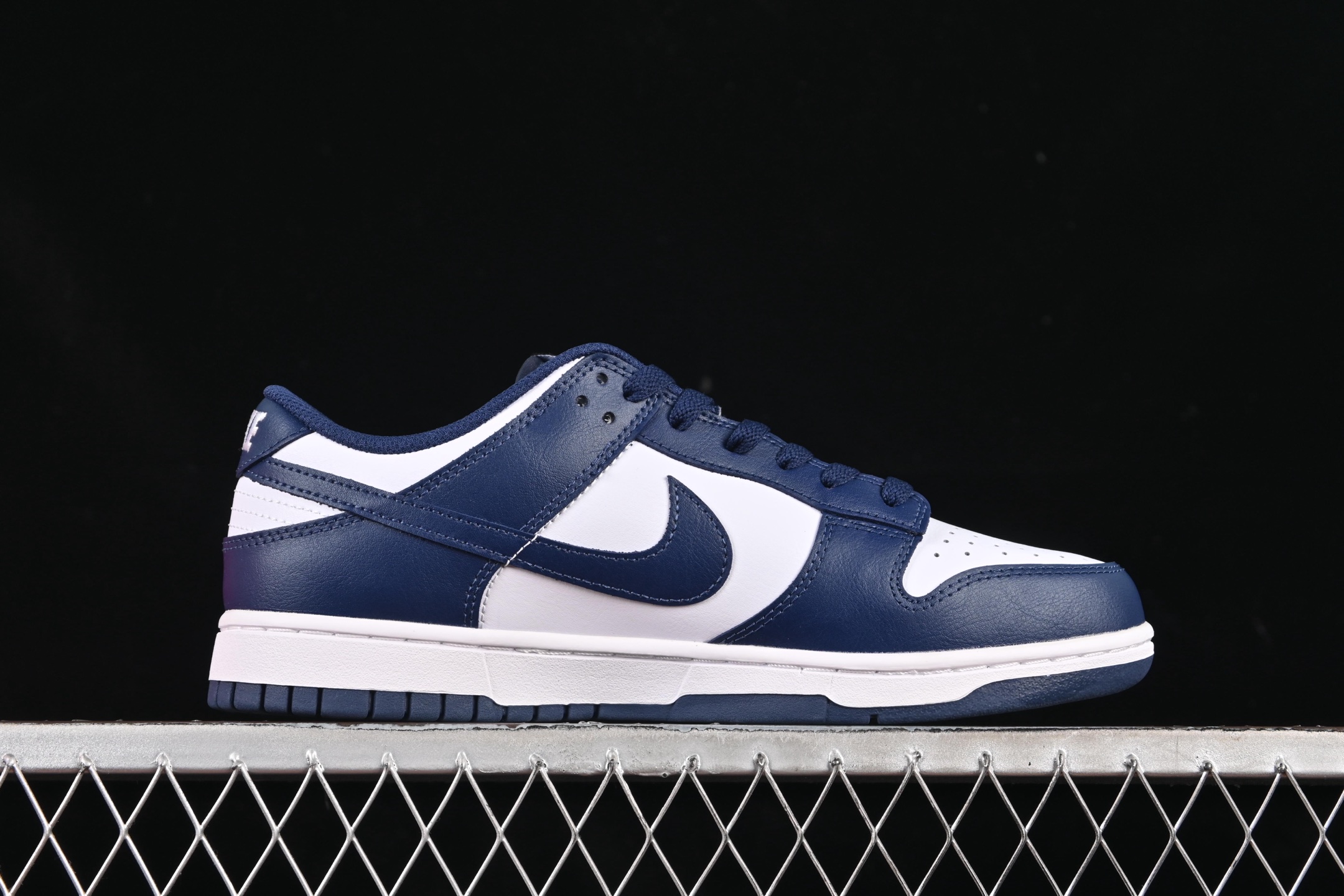 💰200真标💰260公司级💰360纯原
Nike SB Dunk Low 白蓝色 低帮休闲板鞋 HF5441-107
尺码:36 36.5 37.5 38 38.5 39 40 40.5 41 42 42.5 43 44 44.5 45 46 9.E5