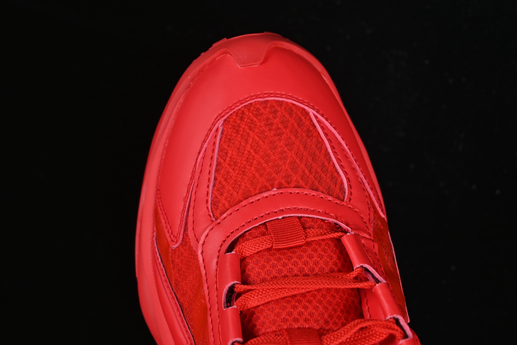 💰240纯原
Onitsuka Tigtrail RS 鬼塚虎休闲运动鞋 1183C383-600
#系带/免系带两用穿法!高密度双层组合中底板,根据楦头形状预定型,完美贴合脚弓!高弹性EVA成型鞋垫,支撑性能强,可以缓冲双足压力,减轻疲劳!
尺码:36 37 37.5 38 39 39.5 40.5 41.5 42 42.5 43.5 44 45 G.C3