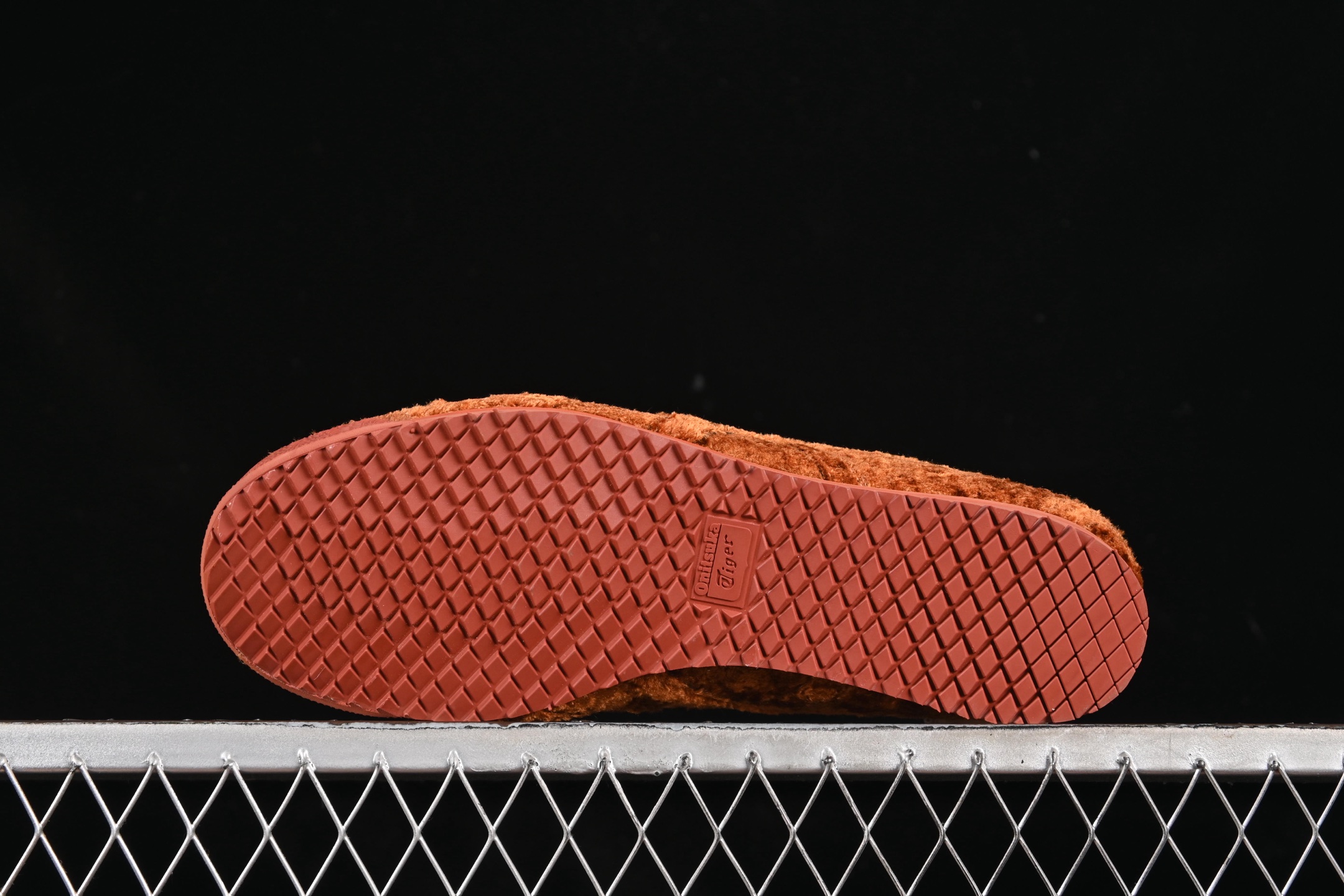 💰200纯原
OnitsukaTiger/鬼塚虎 Mexico 66 Velvet 低帮休闲跑步鞋 1183C270-200
尺码：36 37 37.5 38 39 39.5 40 40.5 41.5 42 42.5 43.5 44 45 B.D4