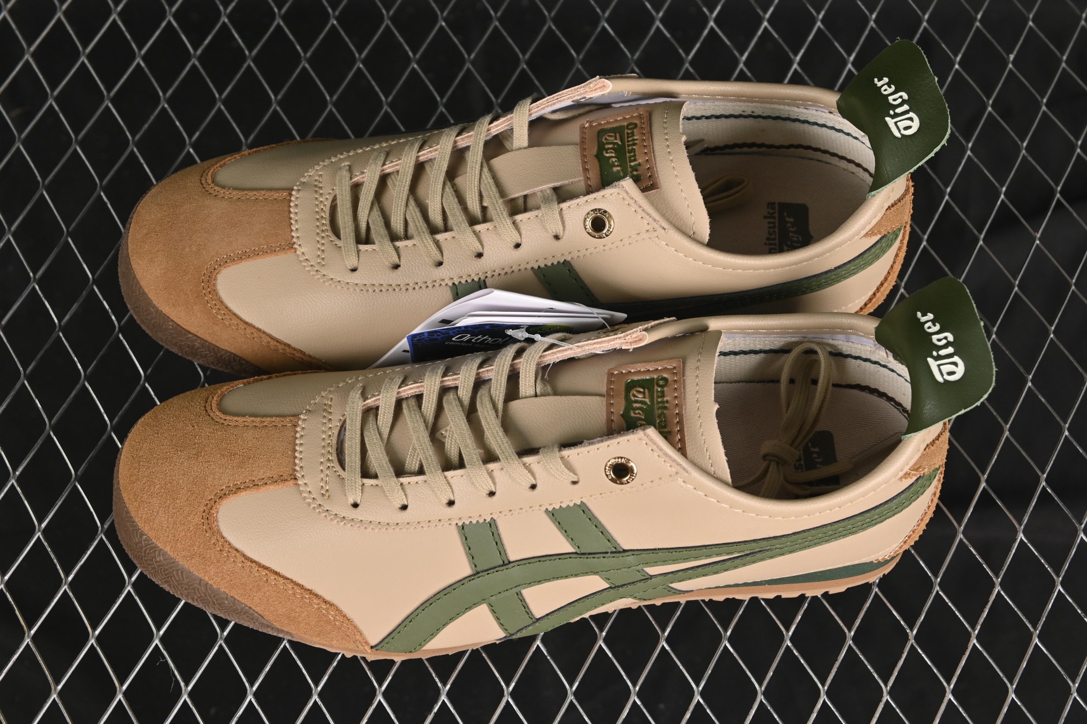 💰200纯原
 OnitsukaTiger/鬼塚虎 Mexico 66 SD 低帮休闲跑步鞋 1183A872-252
尺码：36 37 37.5 38 39 39.5 40 40.5 41.5 42 42.5 43.5 44 45 B.D4