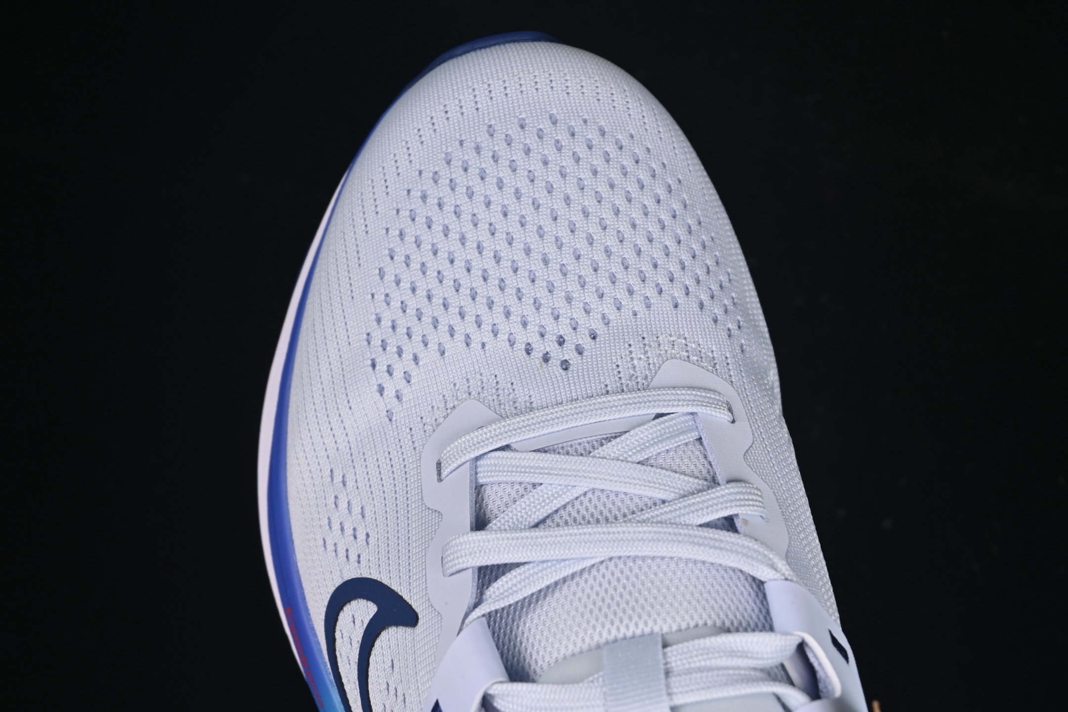  Nike Quest 6 耐克极致系列减震轻便跑鞋 FD6033-006
尺码：39 40 40.5