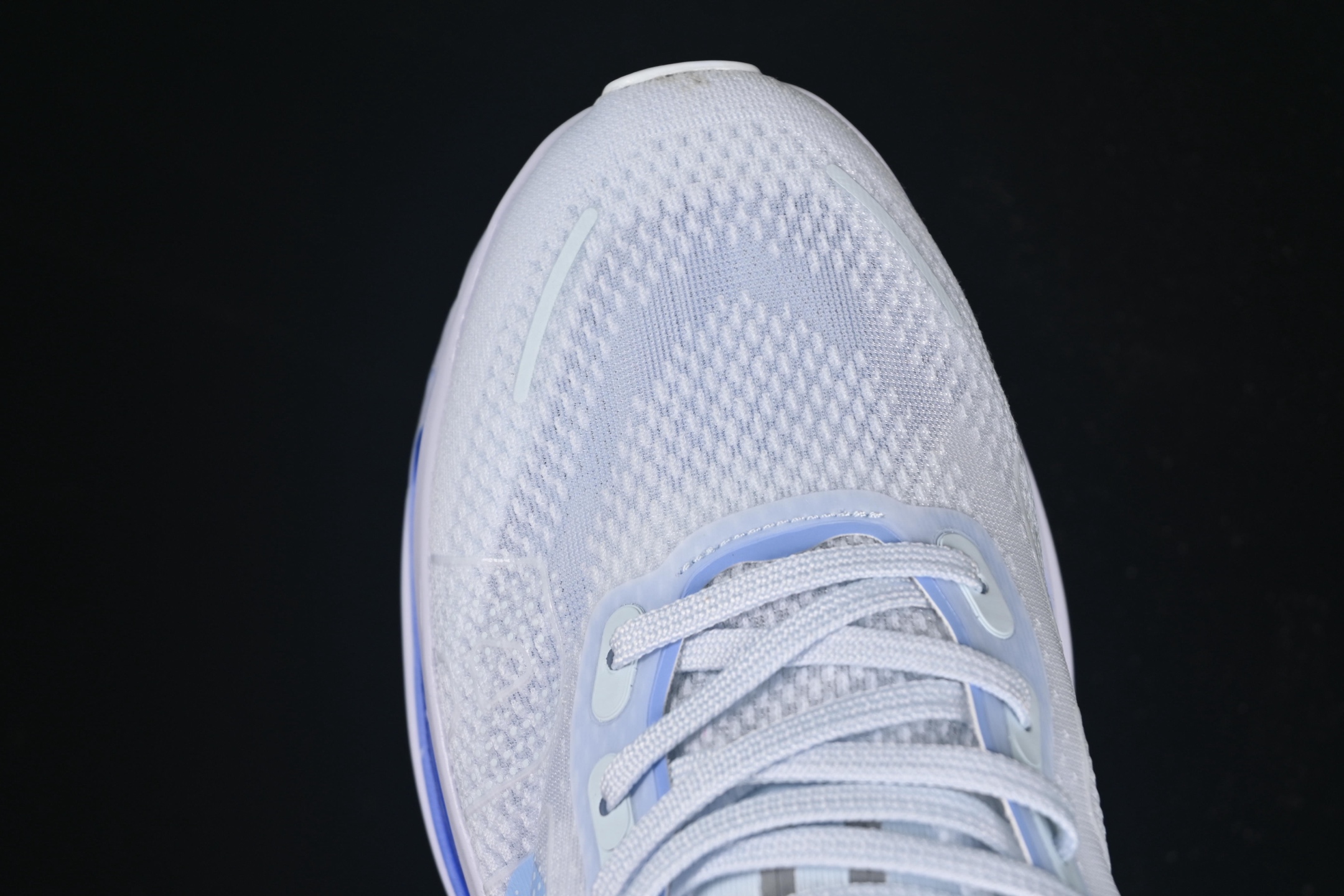 💰260纯原
Nike Air Zoom Zoom Premium 耐克网面厚底气垫跑鞋 FN8453-011
尺码：36 37.5 38 39 40 41 42 43 44 45 AJD4