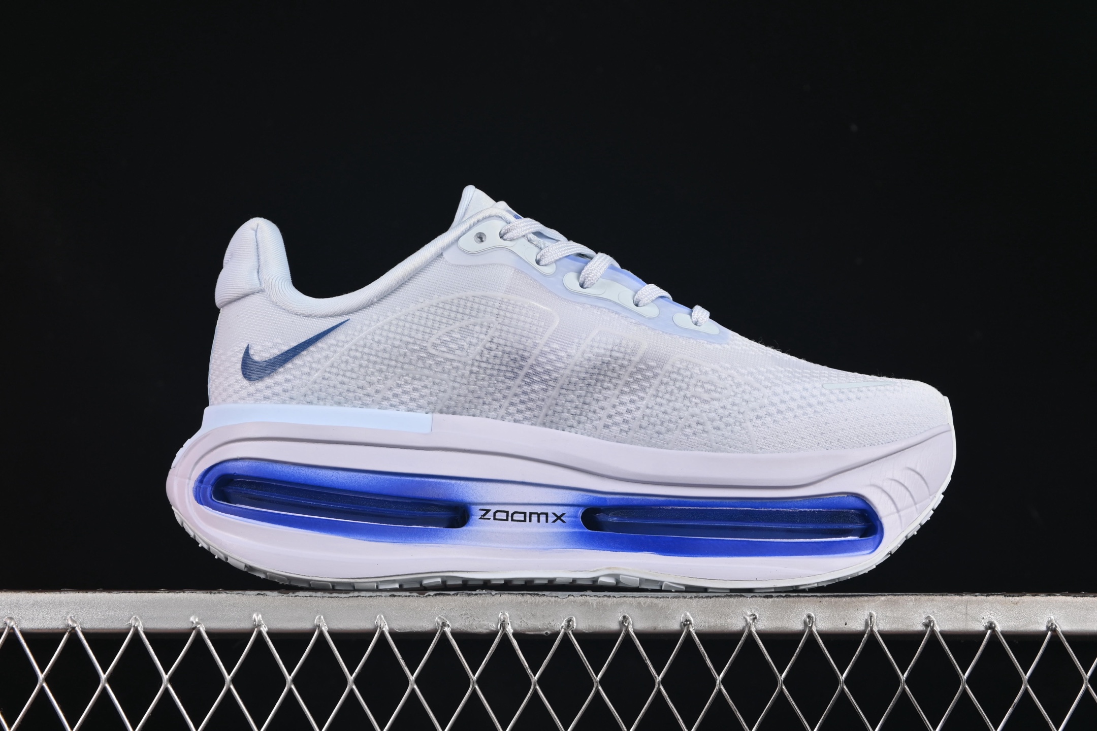 💰260纯原
Nike Air Zoom Zoom Premium 耐克网面厚底气垫跑鞋 FN8453-011
尺码：36 37.5 38 39 40 41 42 43 44 45 AJD4