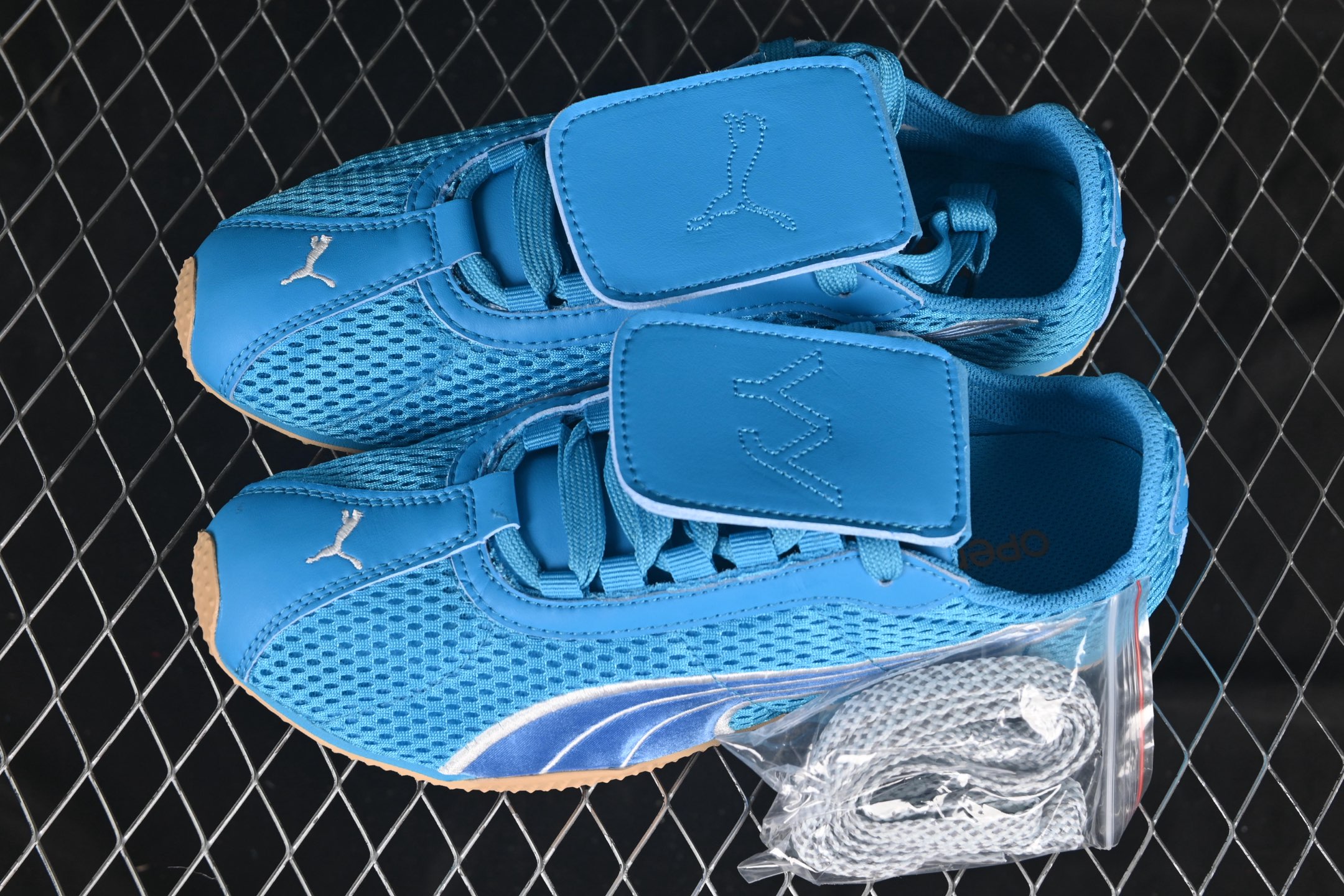 💰190纯原
Puma H-Street OG 彪马低帮生活休闲鞋 405046-03
尺码：36 37 37.5 38 38.5 39 40 40.5 41 42 42.5 43 44 45 N.C3