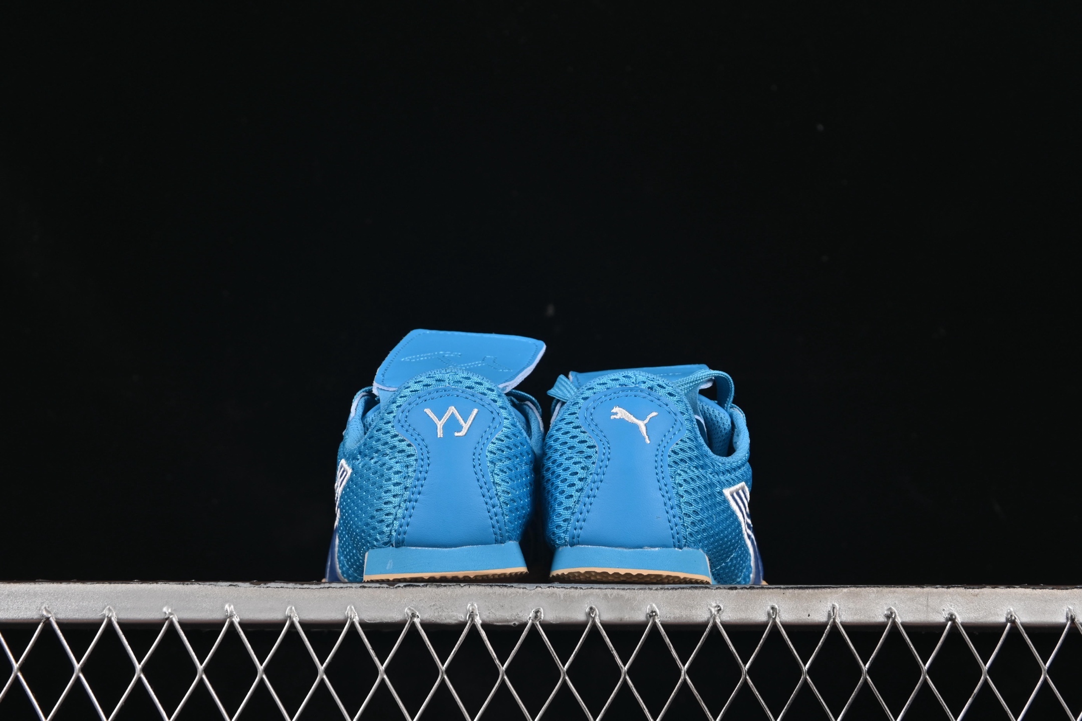 💰190纯原
Puma H-Street OG 彪马低帮生活休闲鞋 405046-03
尺码：36 37 37.5 38 38.5 39 40 40.5 41 42 42.5 43 44 45 N.C3